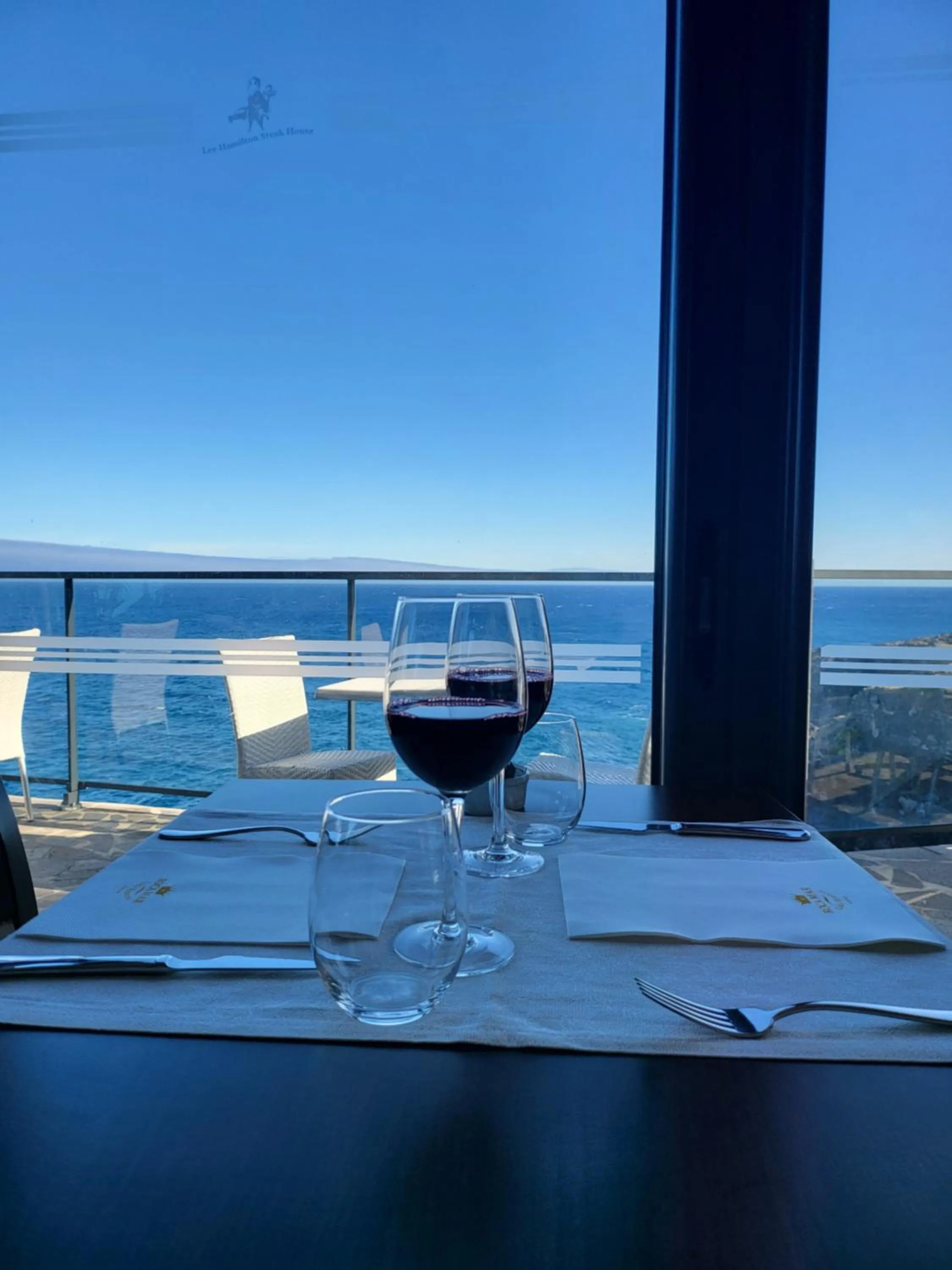 Restaurant/places to eat in Hotel Cais da Oliveira