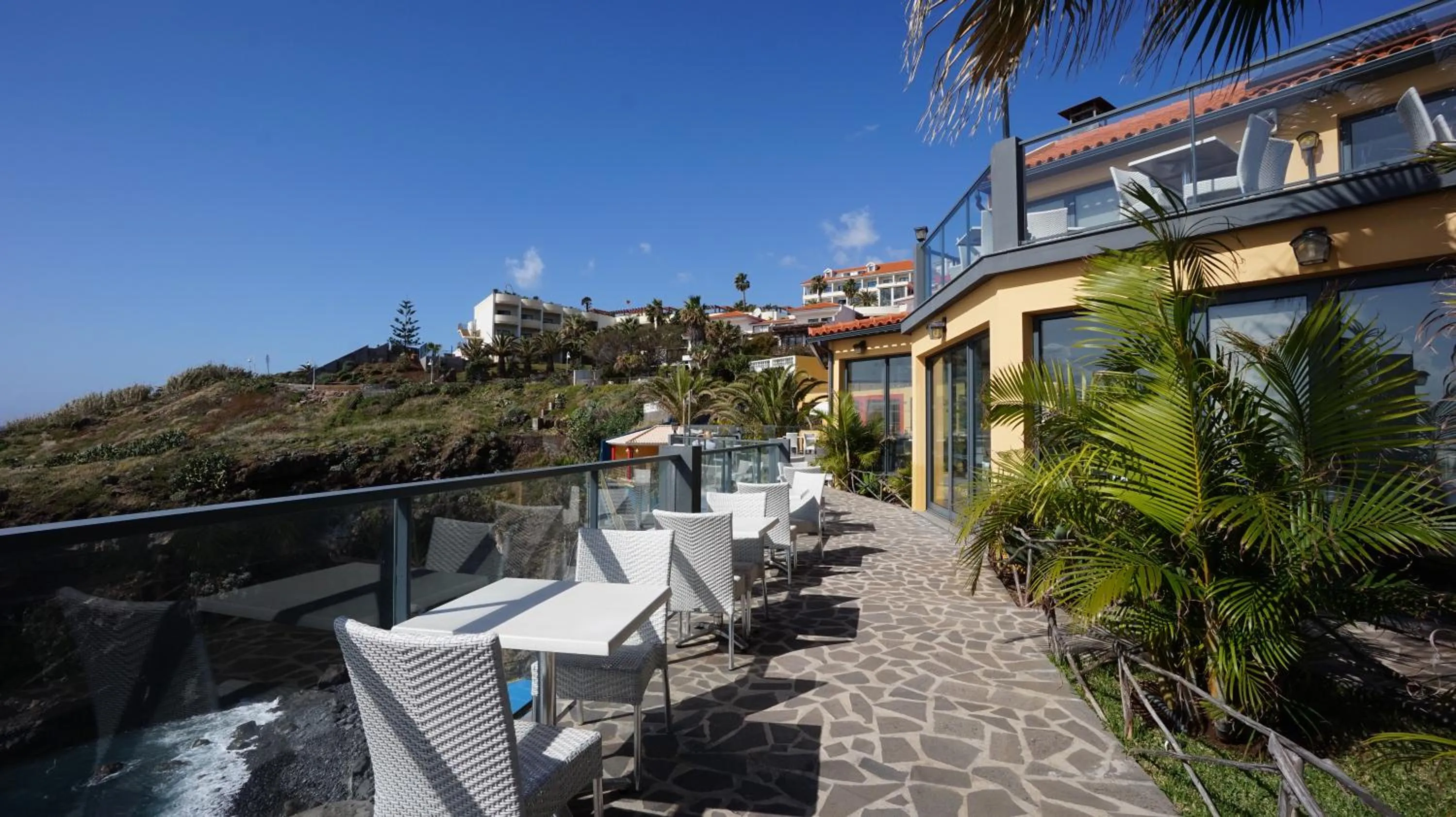 Restaurant/places to eat in Hotel Cais da Oliveira