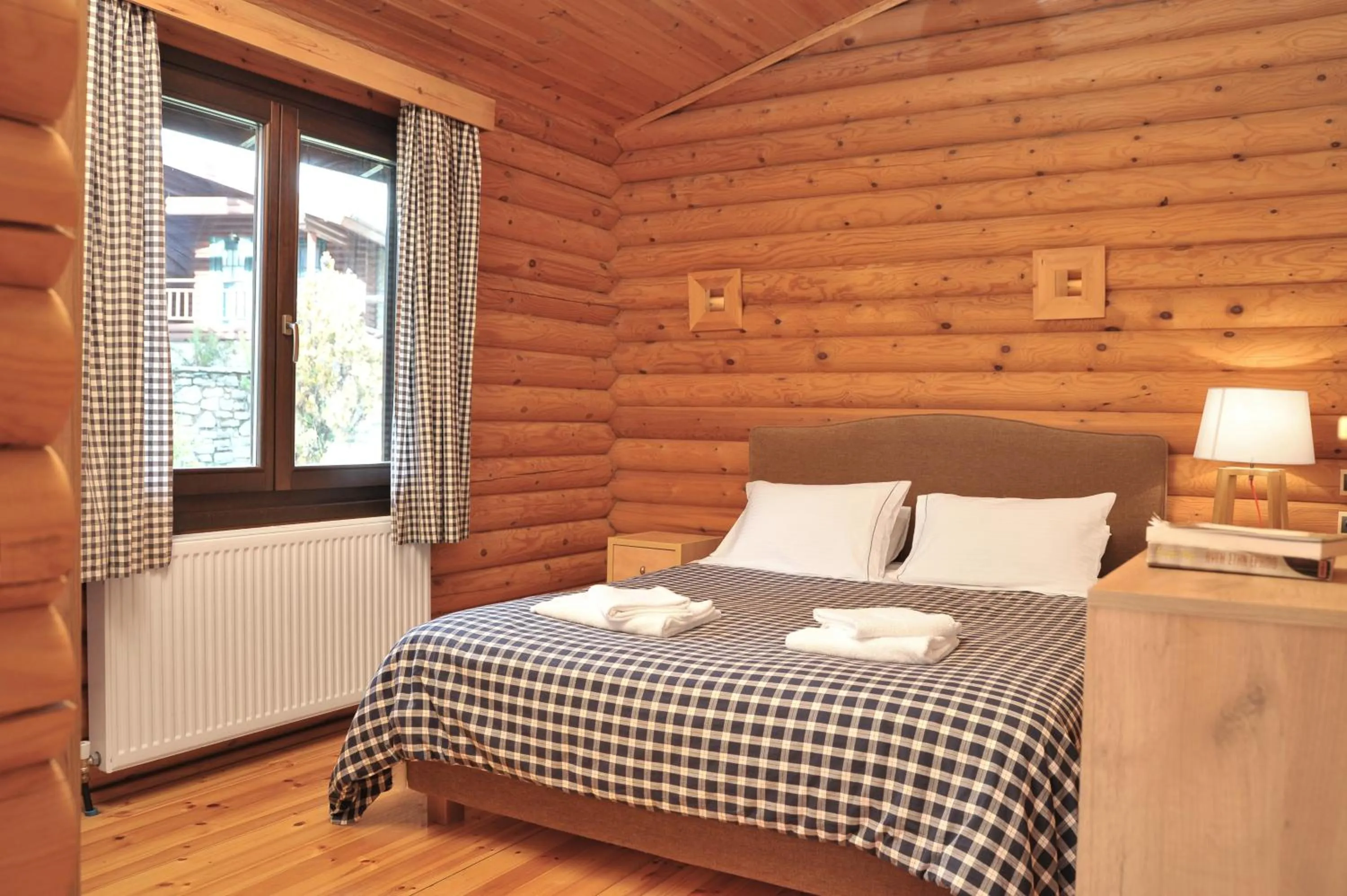 Bed in Xenios Chalet