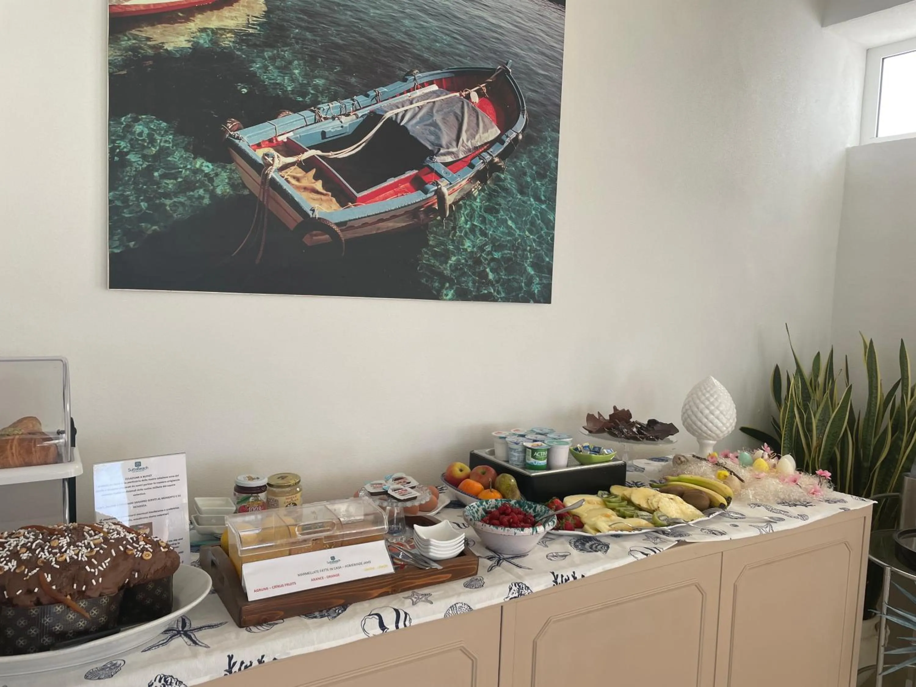 Breakfast in SUITEBEACH b&b and resort