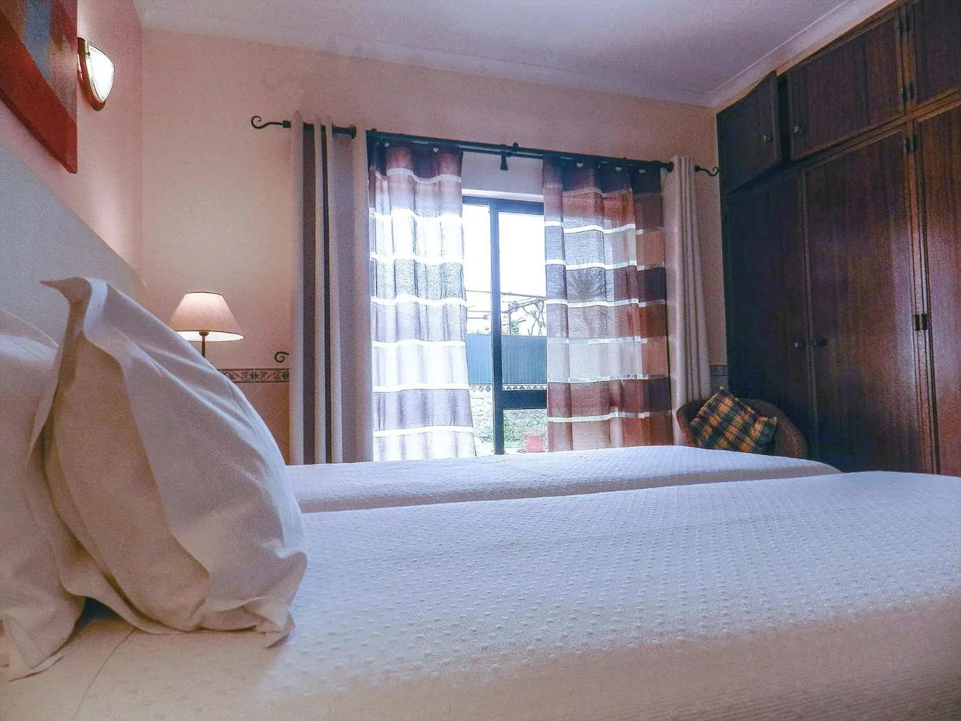 Twin Room with Private Bathroom in Residencia Julio Twin Room with Private Bathroom in Residencia Julio