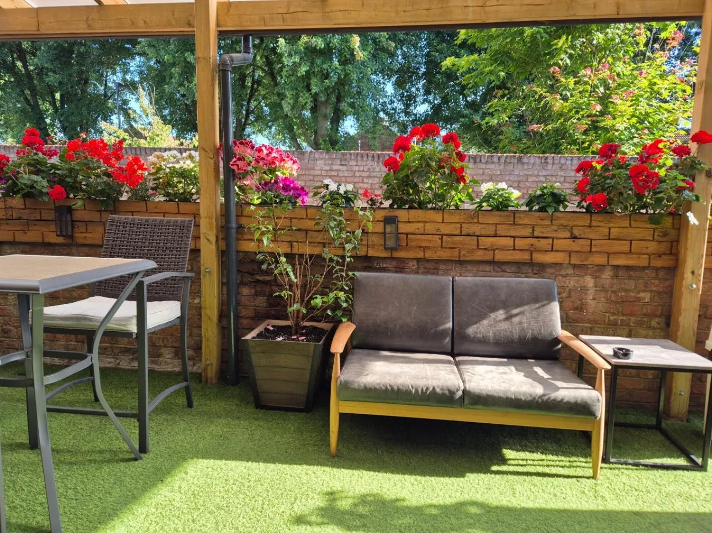 Garden in London City Airport Hotel