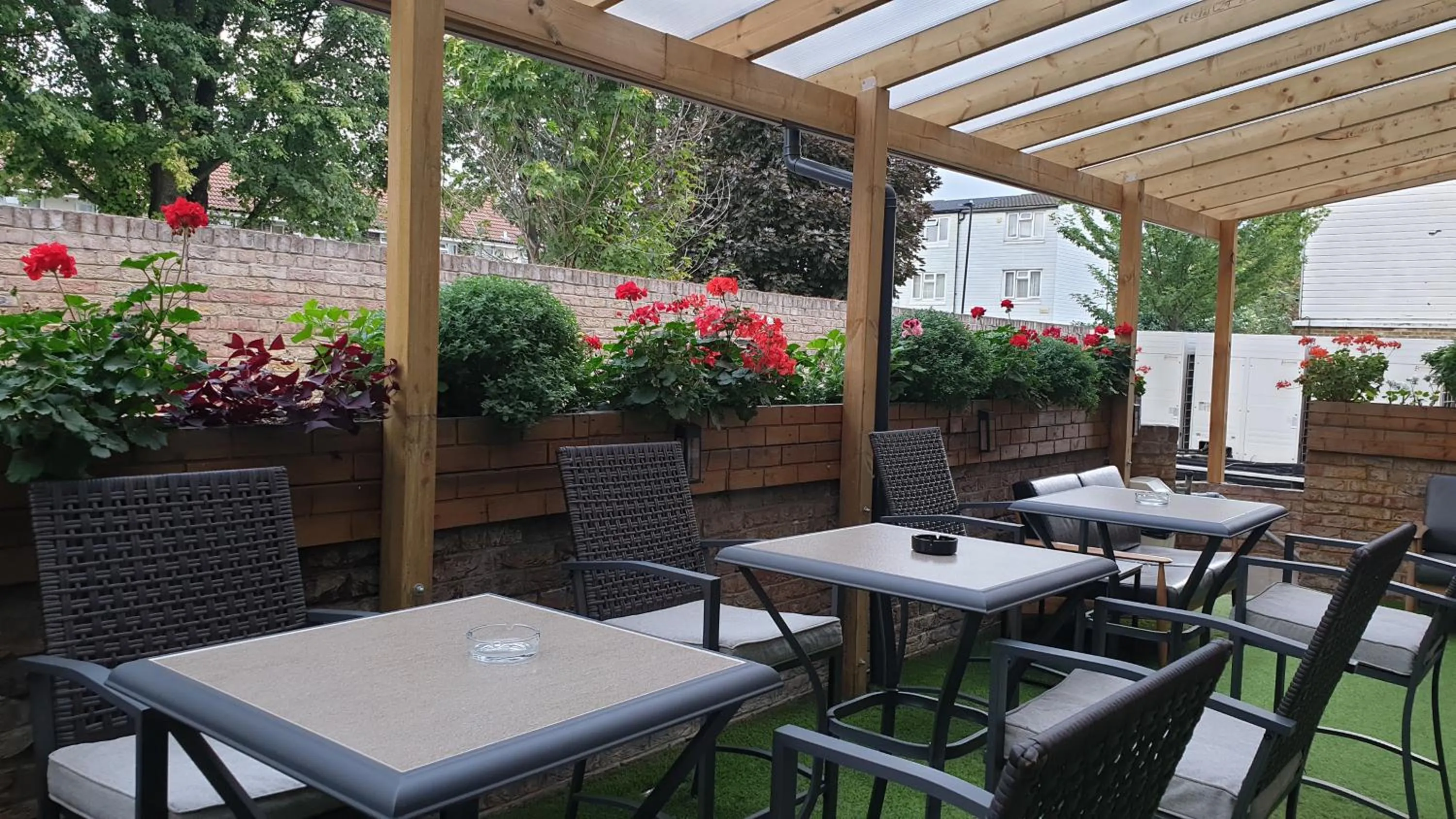 Garden in London City Airport Hotel