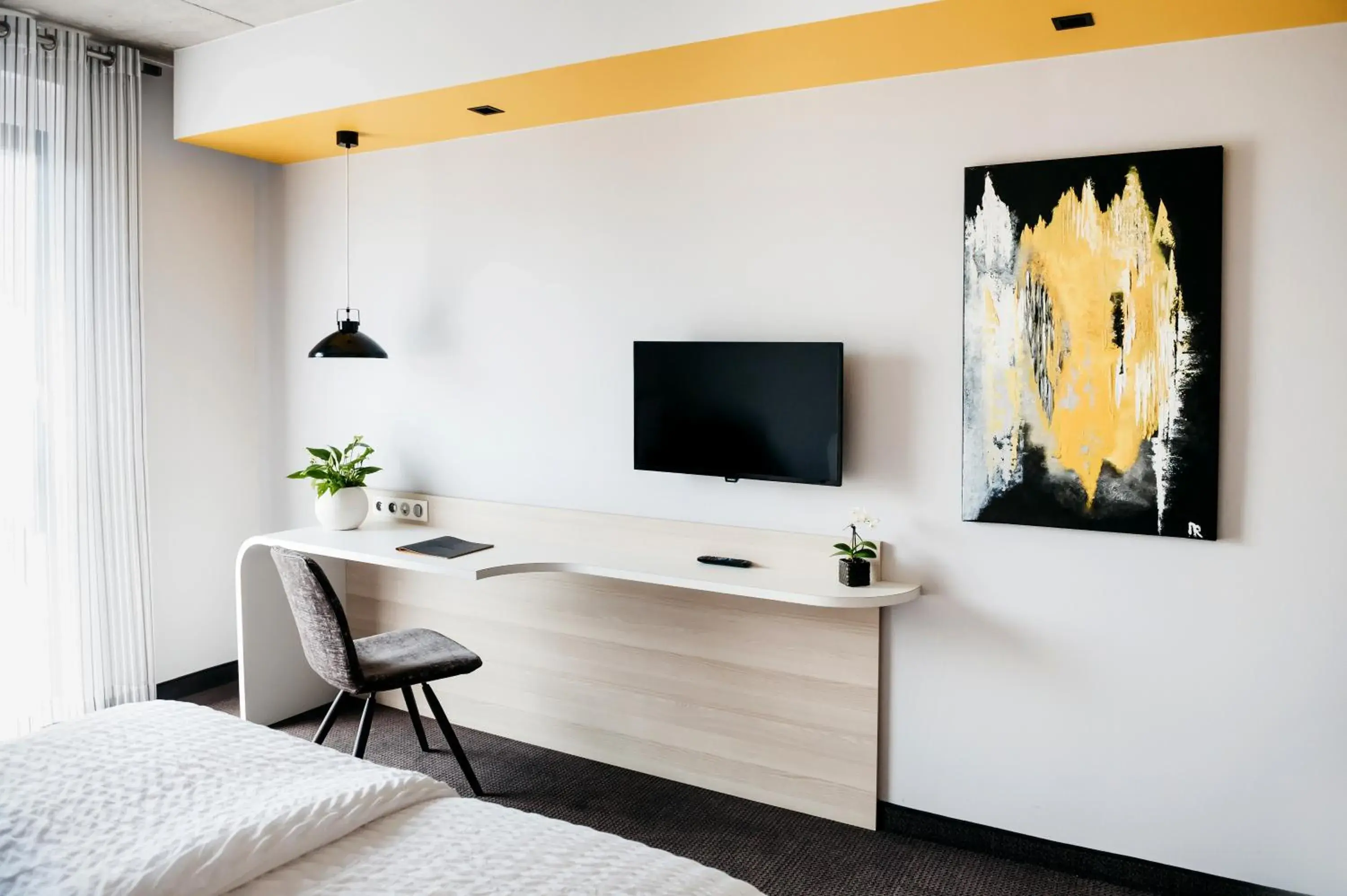 Superior Double Room in Logis Hôtel Restaurant Au Lion Rouge Superior Double Room in Logis Hôtel Restaurant Au Lion Rouge