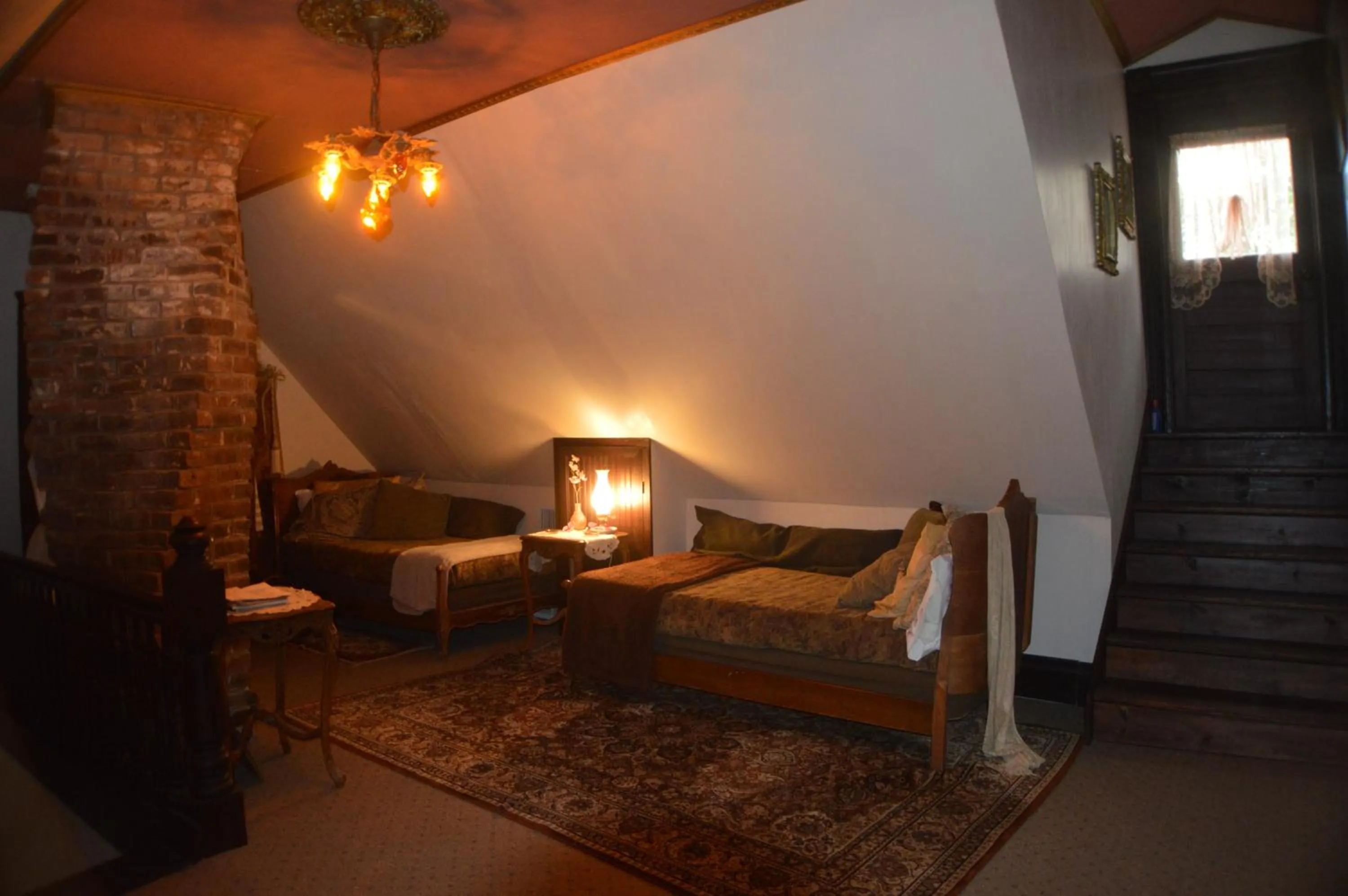 Bed in Carleton House Bed and Breakfast