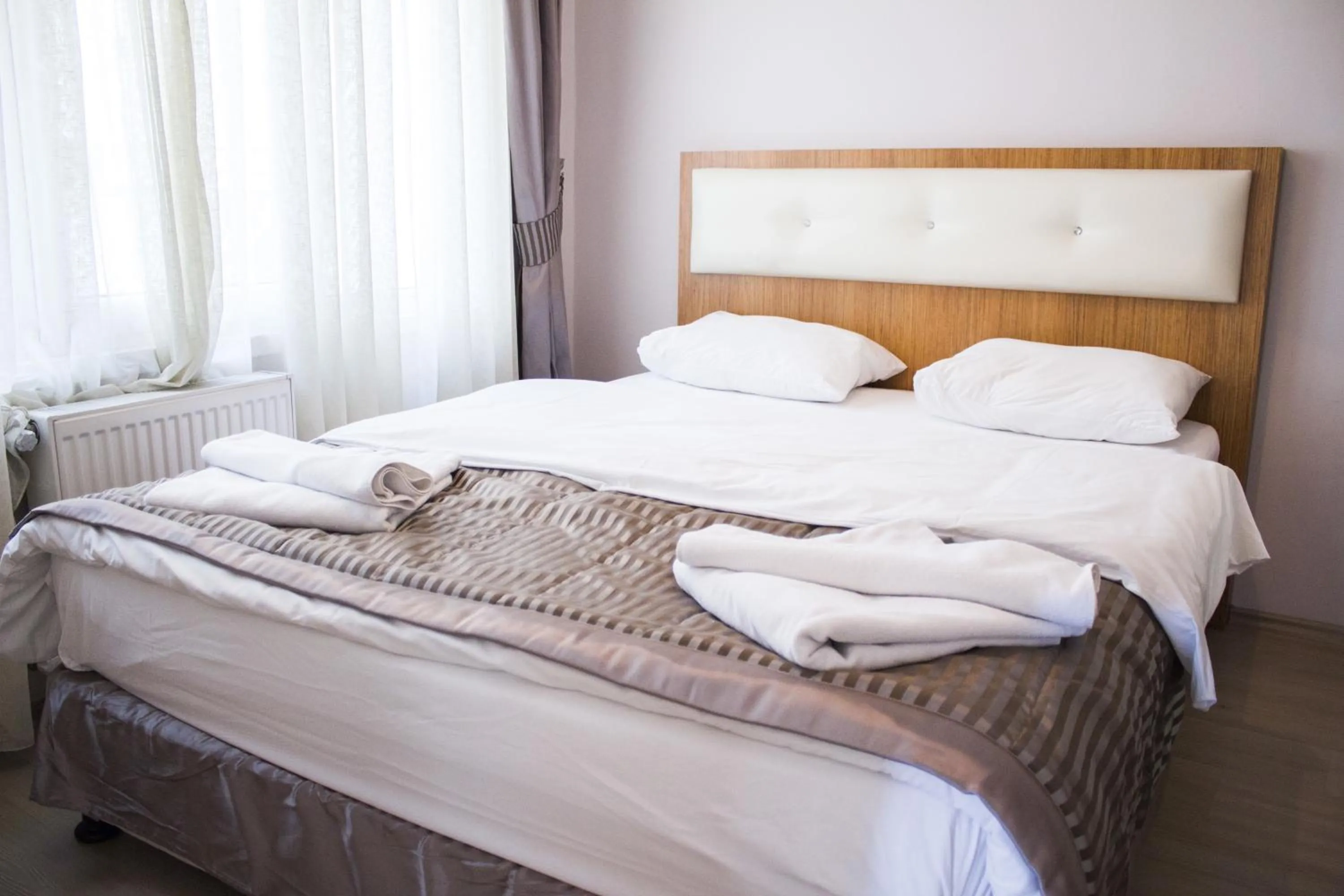 Bedroom, Bed in Feyza Apart