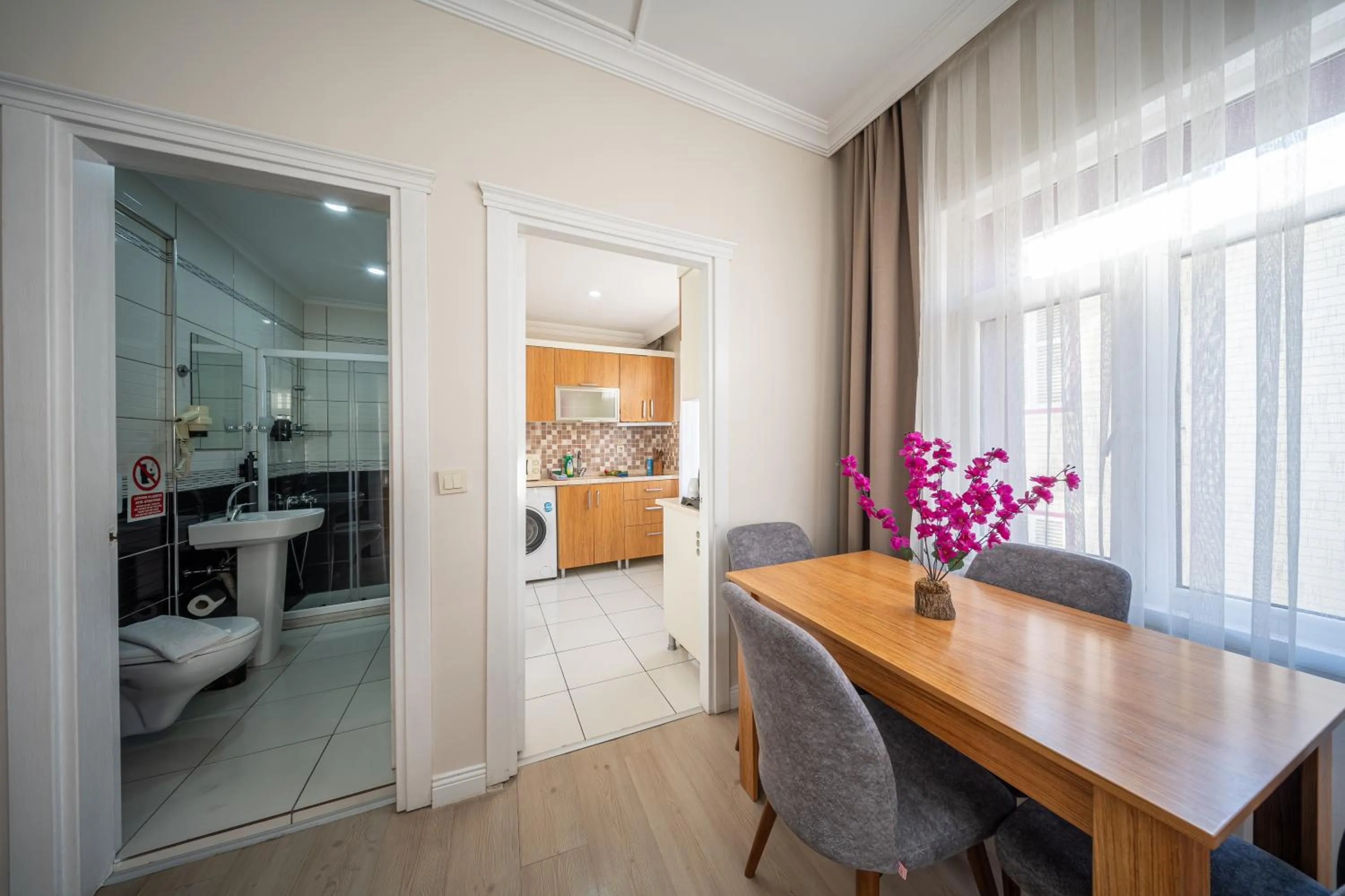 Bathroom in Feyza Apart