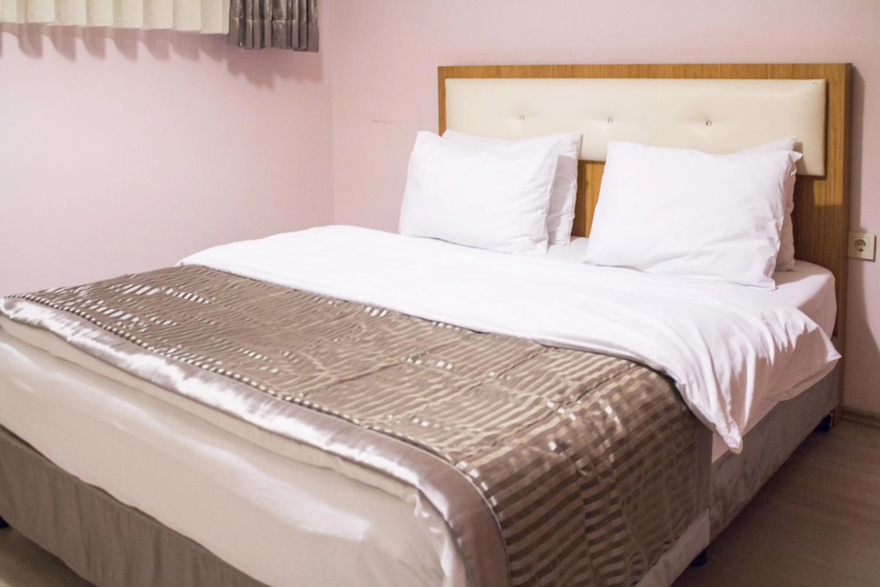 Bedroom, Bed in Feyza Apart