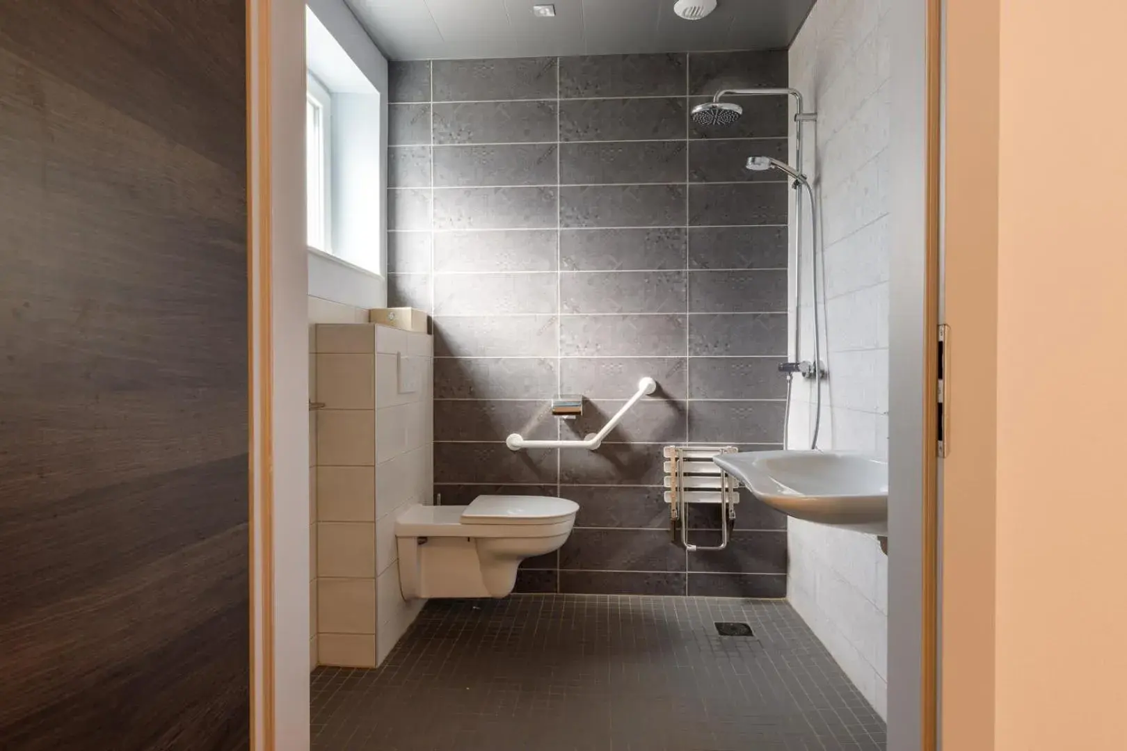 Double Room with Private Bathroom - single occupancy in Hôtel Restaurant Kuentz Double Room with Private Bathroom - single occupancy in Hôtel Restaurant Kuentz