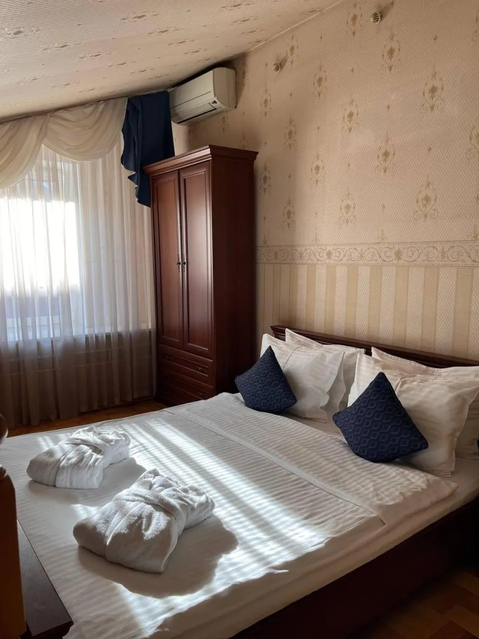 Bed in Number 21 by DBI