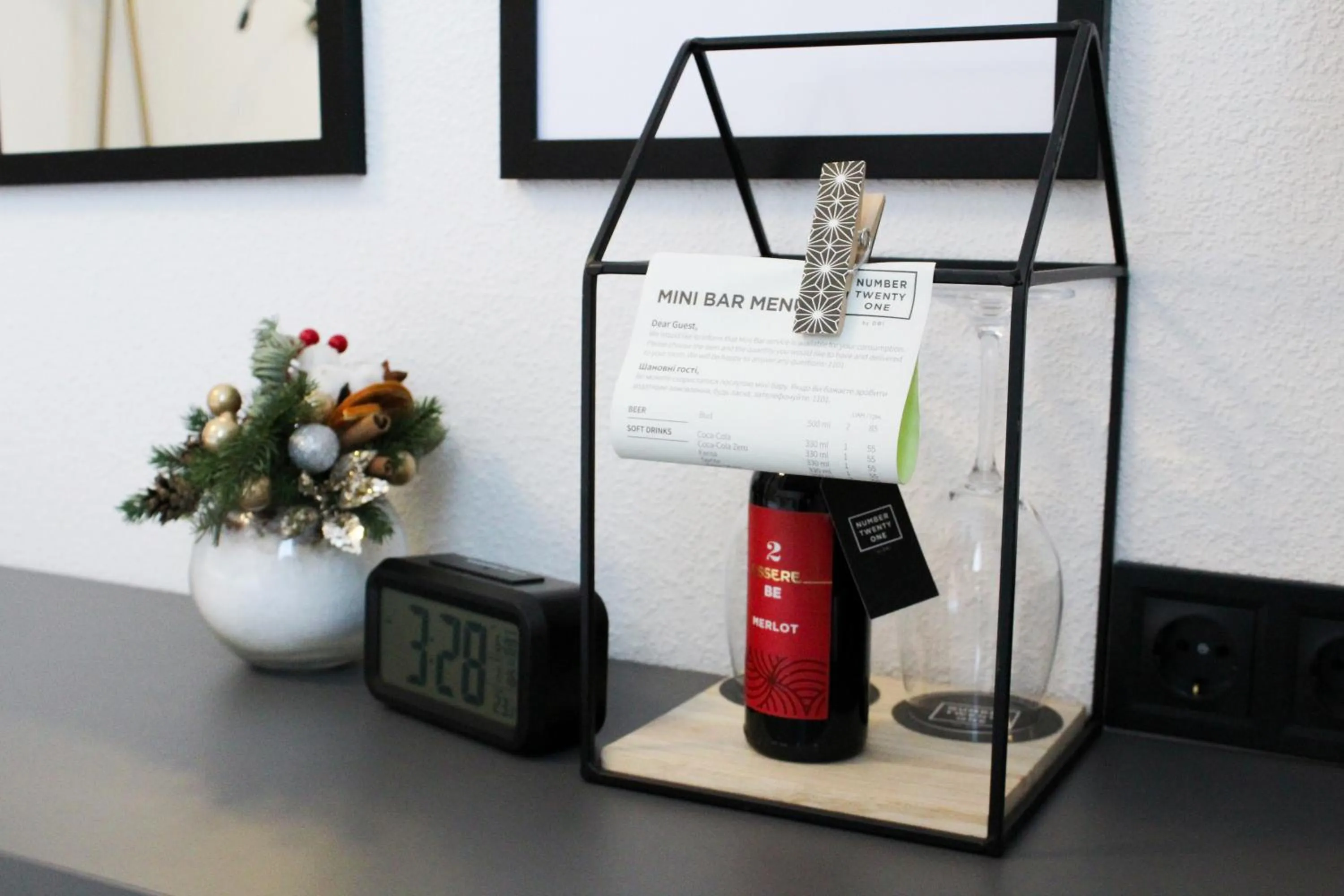 Drinks in Number 21 by DBI