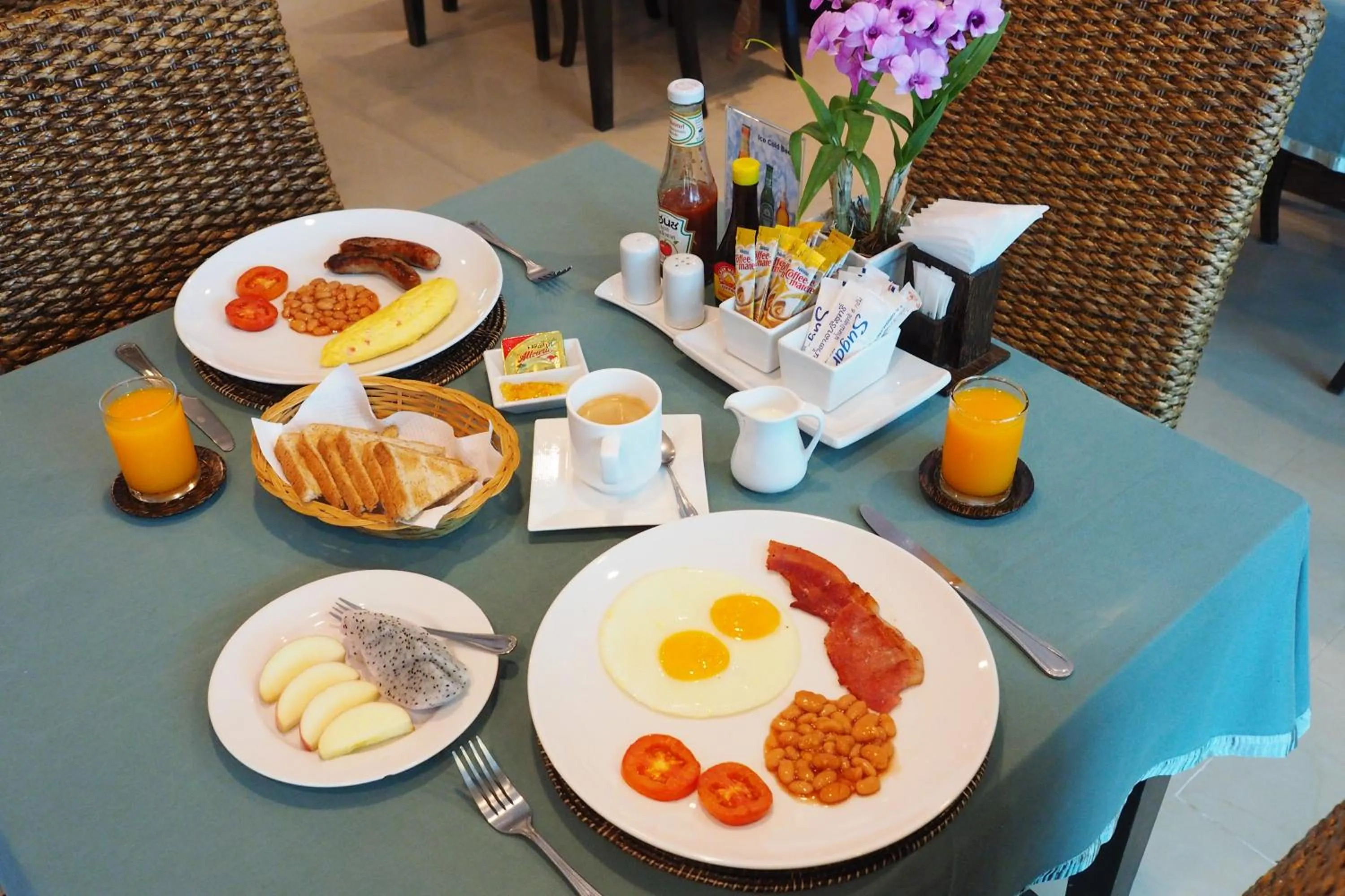 Continental breakfast in Baan Sukhumvit Soi 20