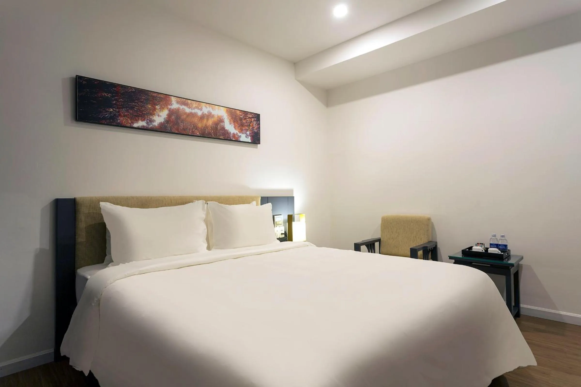 Photo of the whole room, Bed in Calista Sai Gon Hotel
