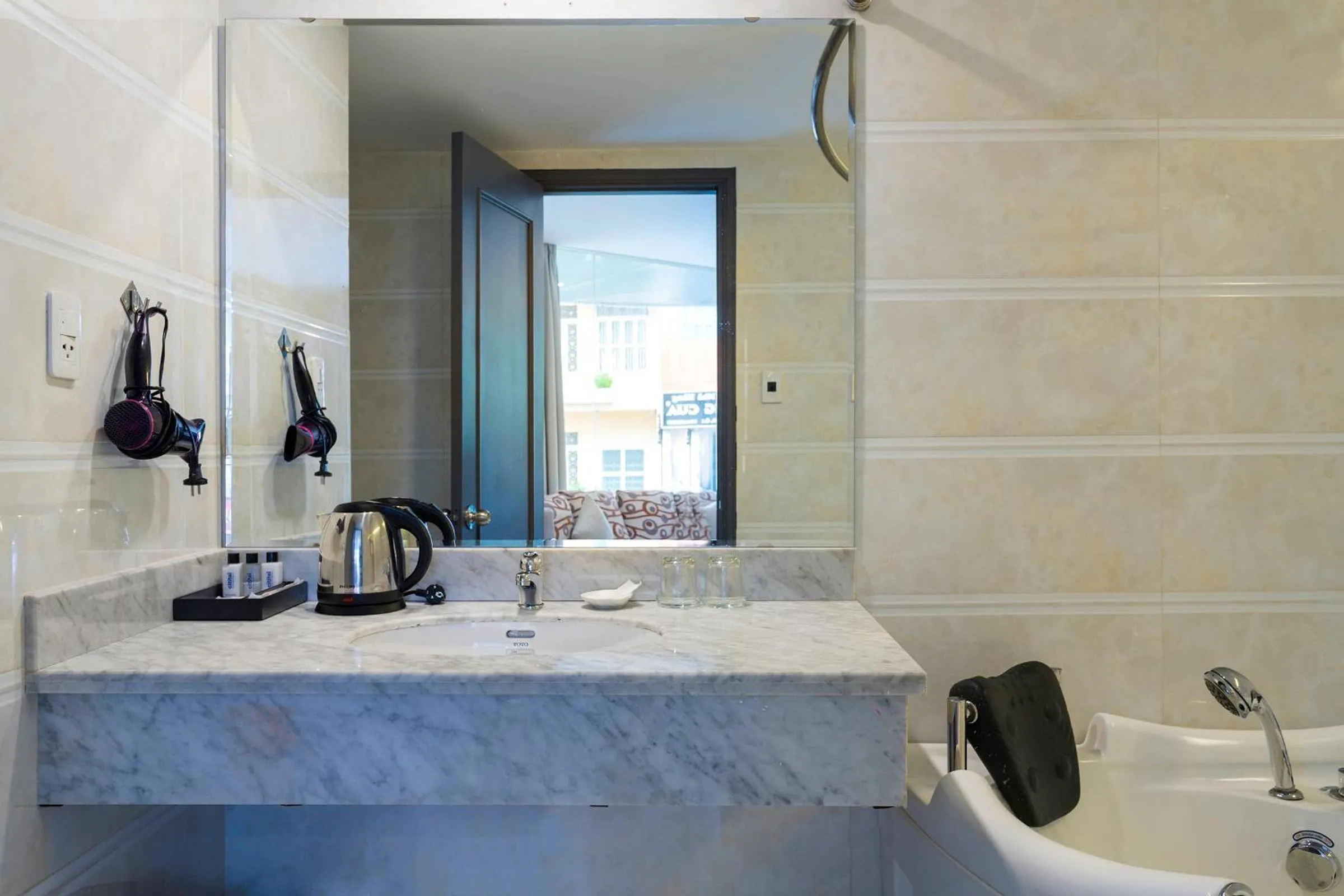 Bathroom in Calista Sai Gon Hotel