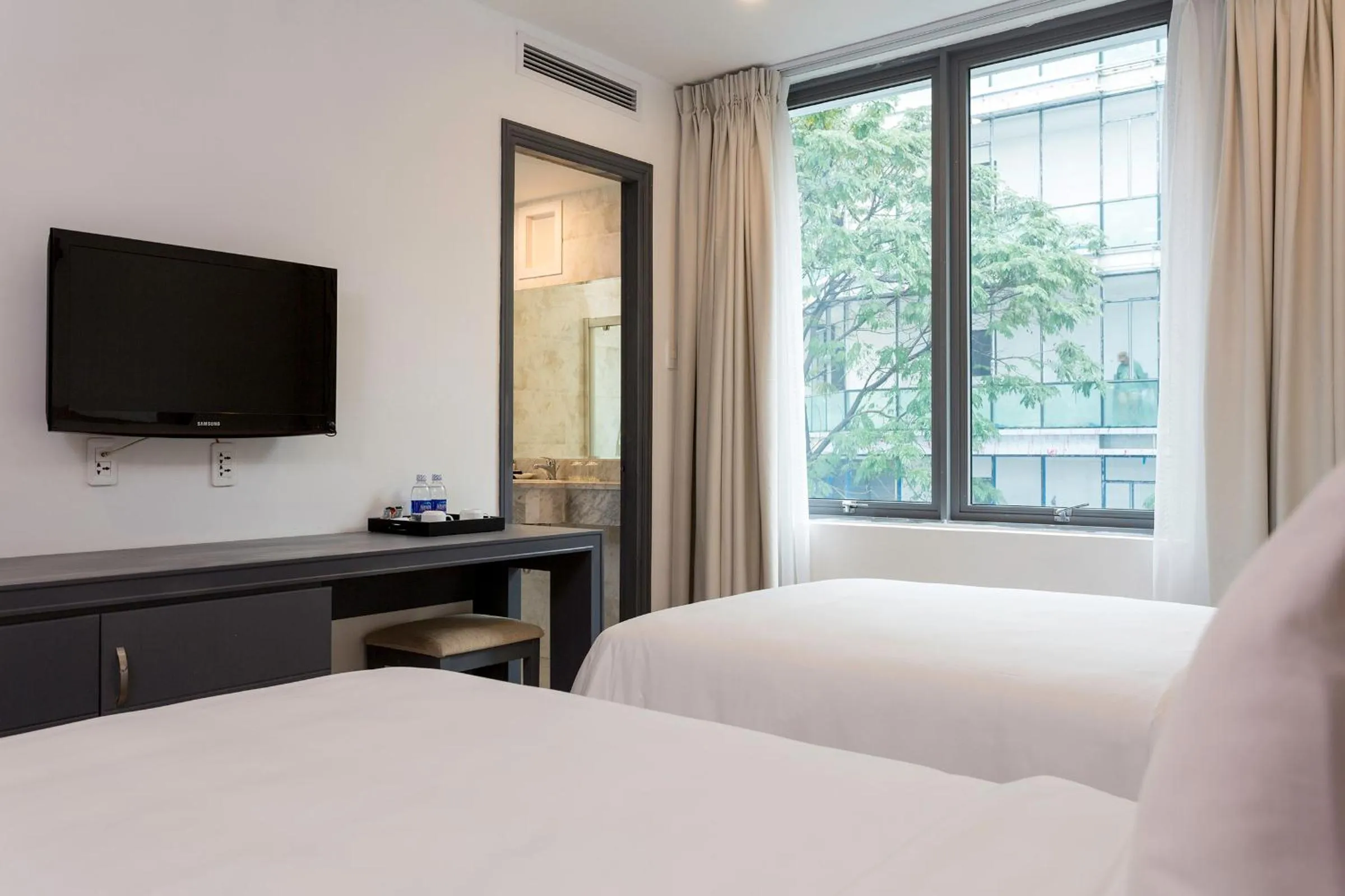 Photo of the whole room, Bed in Calista Sai Gon Hotel