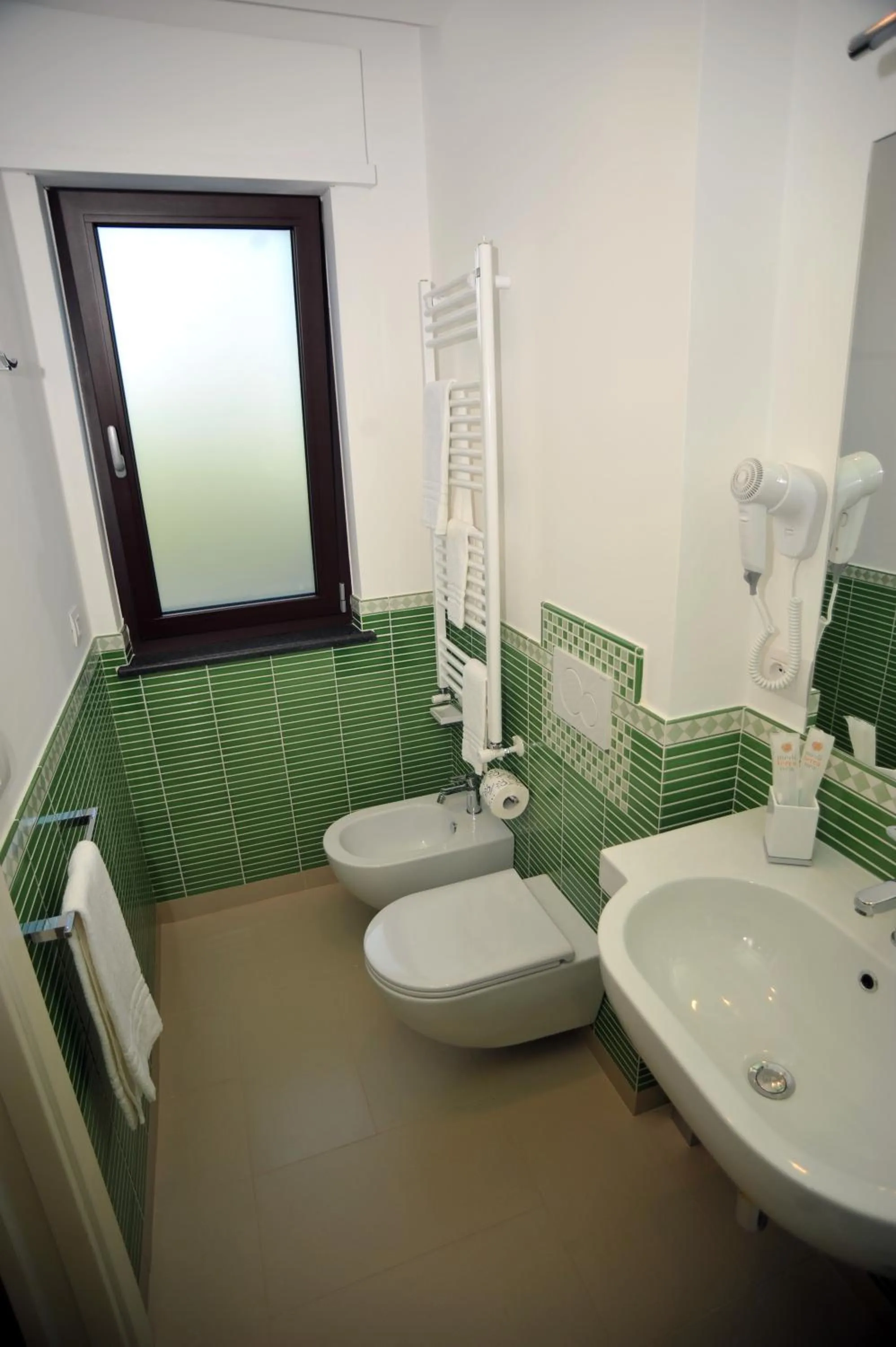 Toilet in Villa Paradise Resort