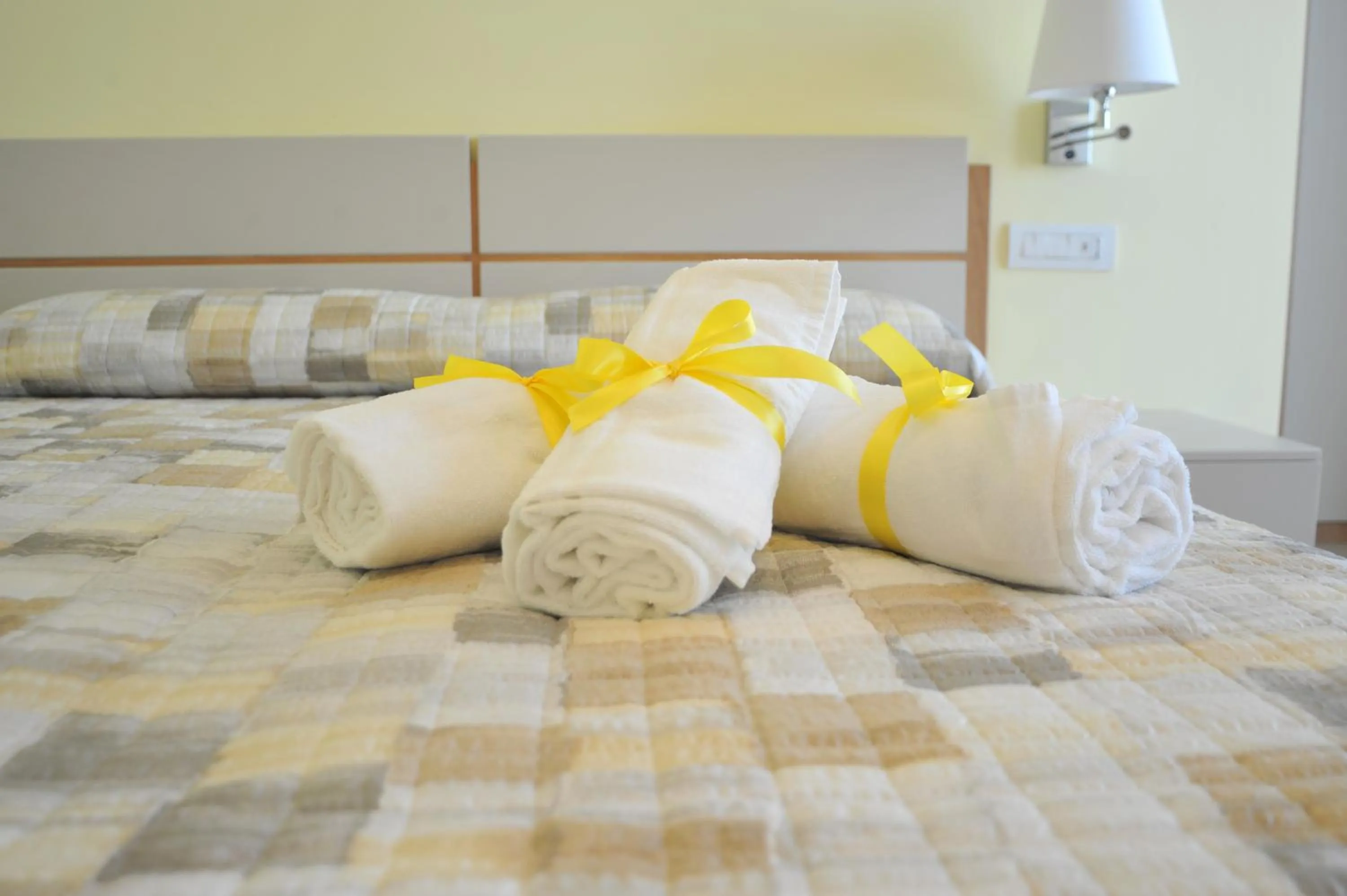 Bed in Villa Paradise Resort