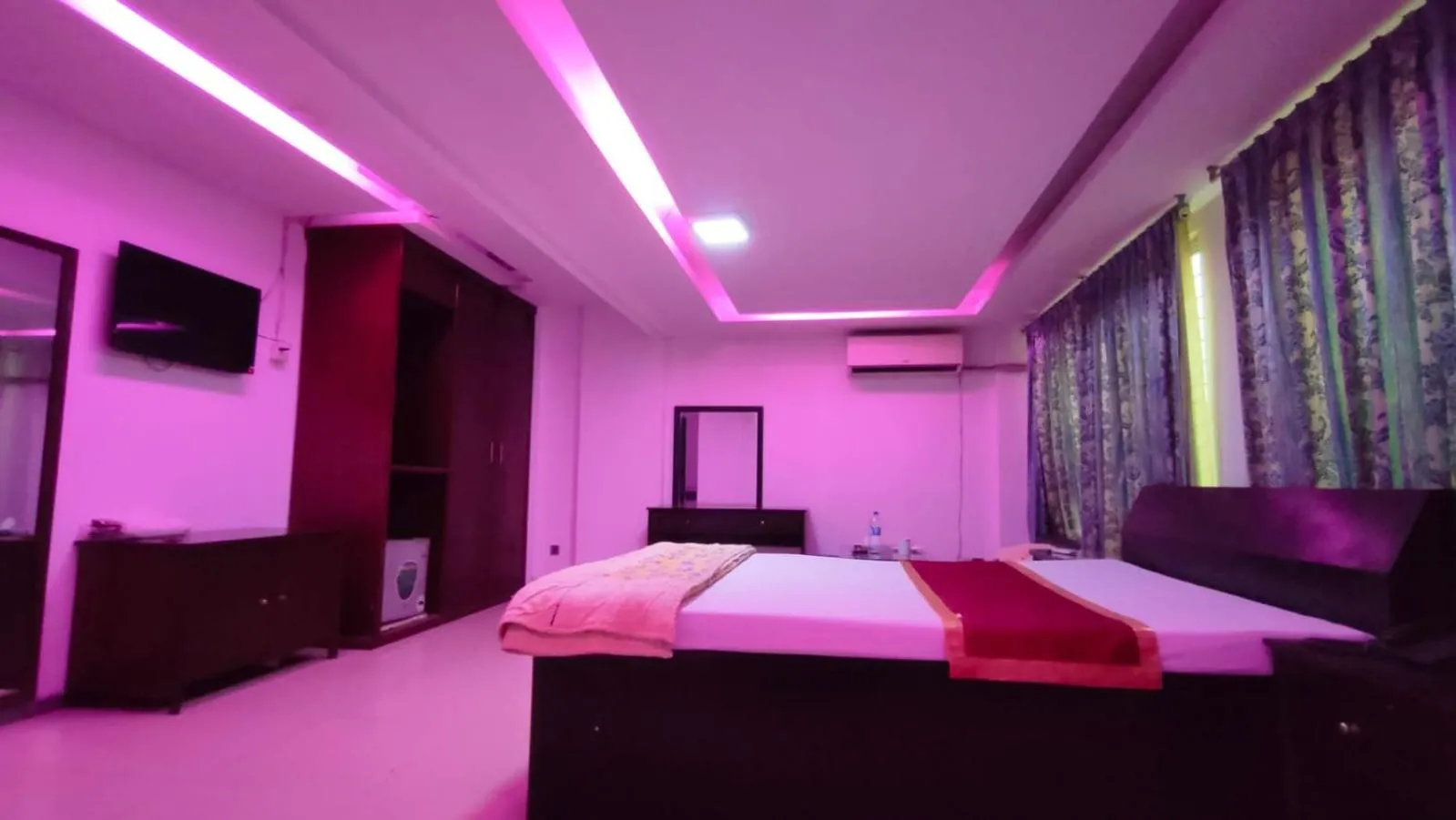 Bed in Hotel Rose Garden