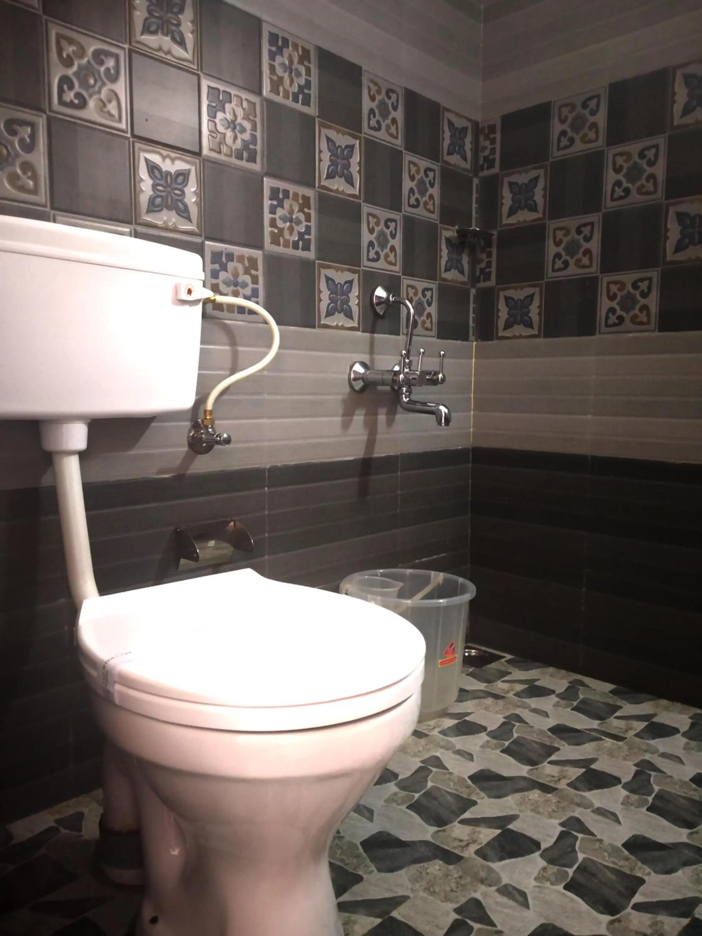 Toilet in Landy Queen