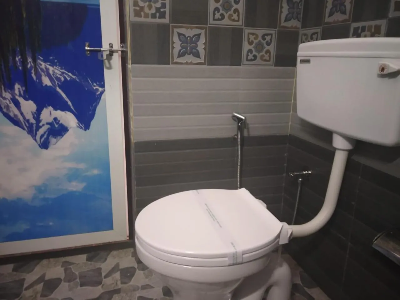 Toilet in Landy Queen