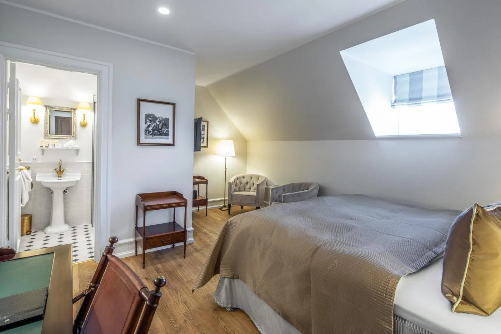 Bathroom, Bed in Kokkedal Slot Copenhagen