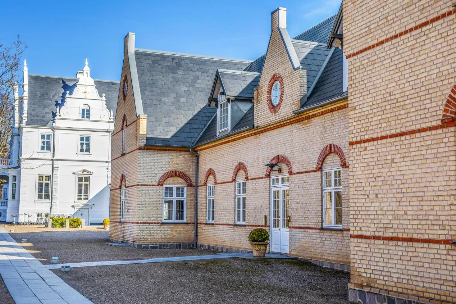 Property building in Kokkedal Slot Copenhagen