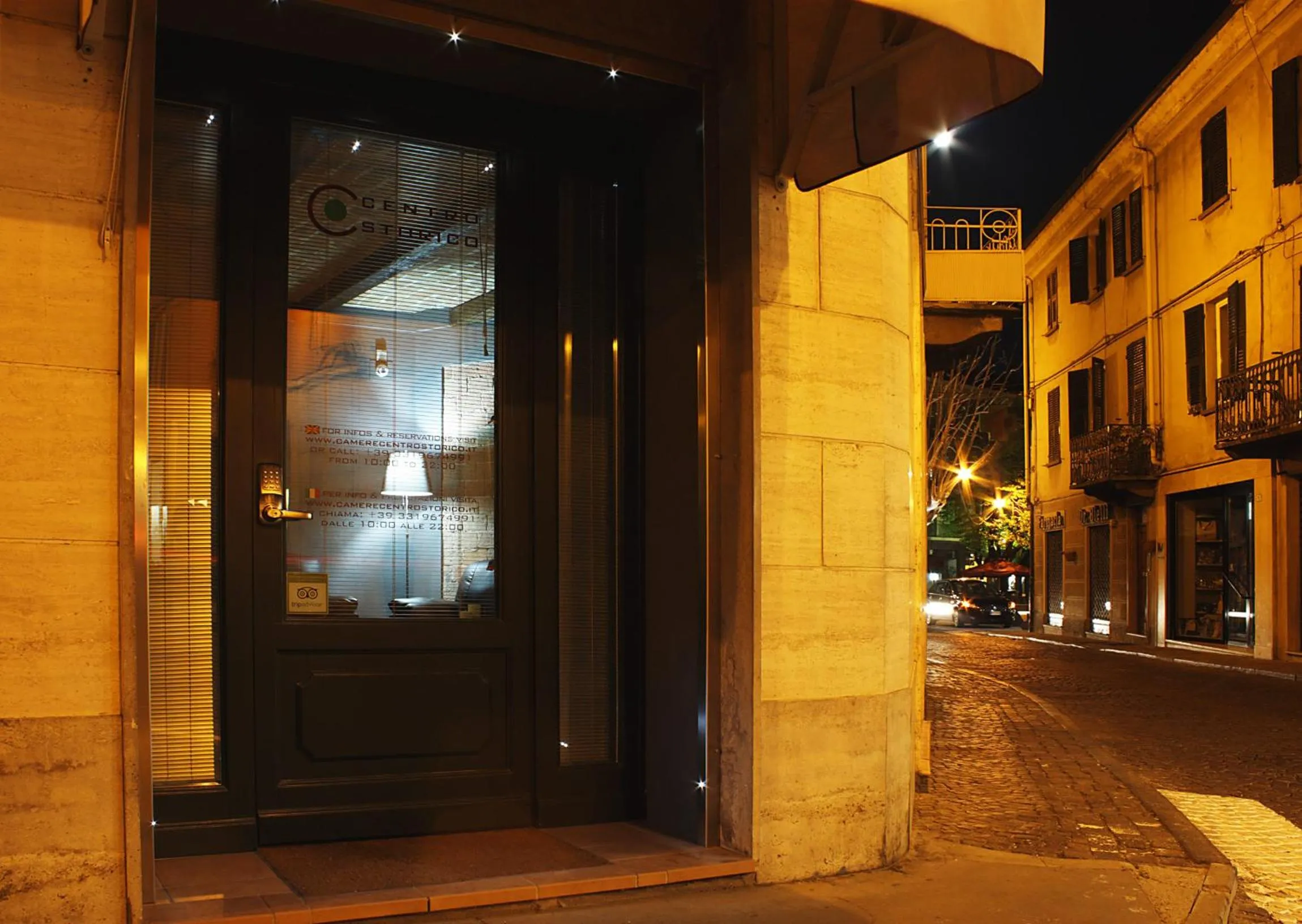 Facade/entrance in Camere Centro Storico