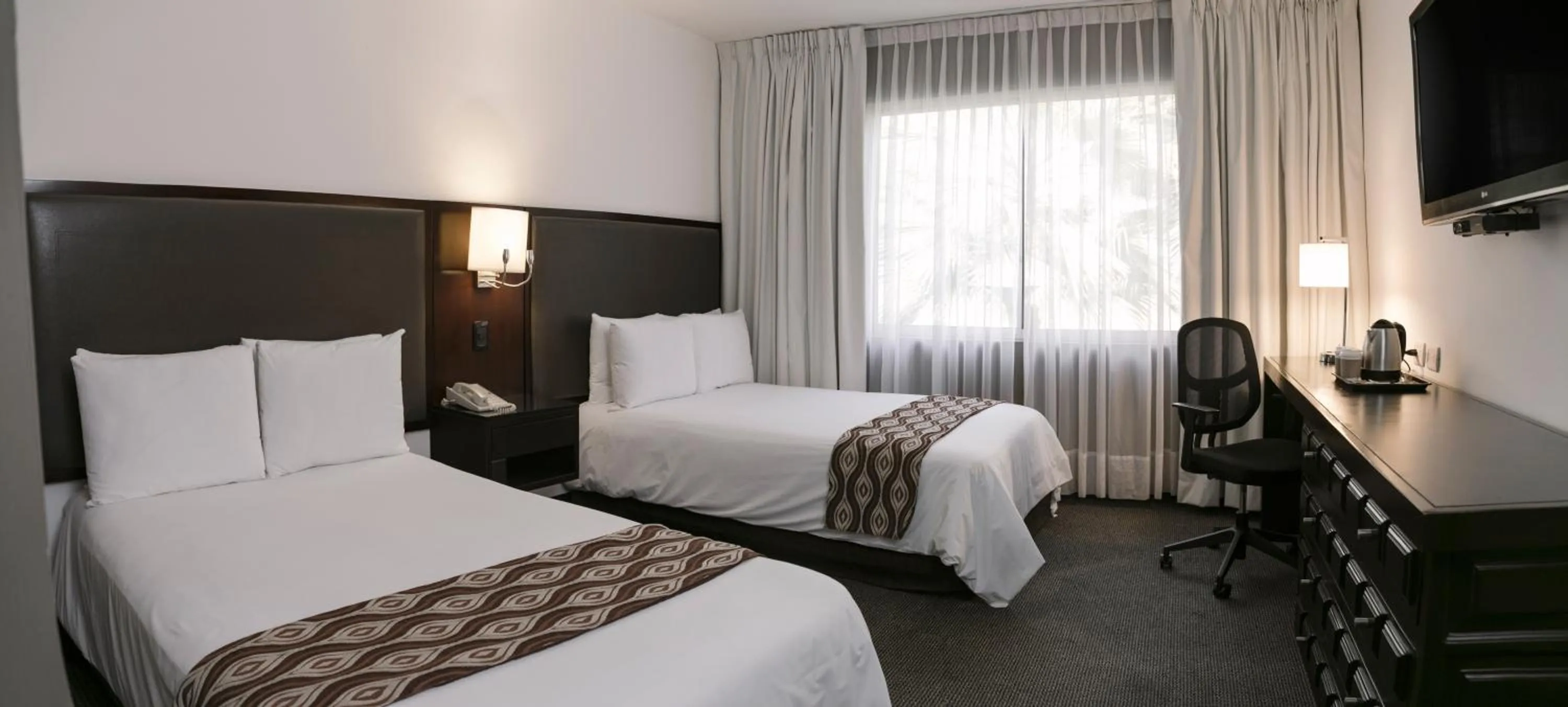 Bedroom, Bed in Wyndham Costa del Sol Trujillo