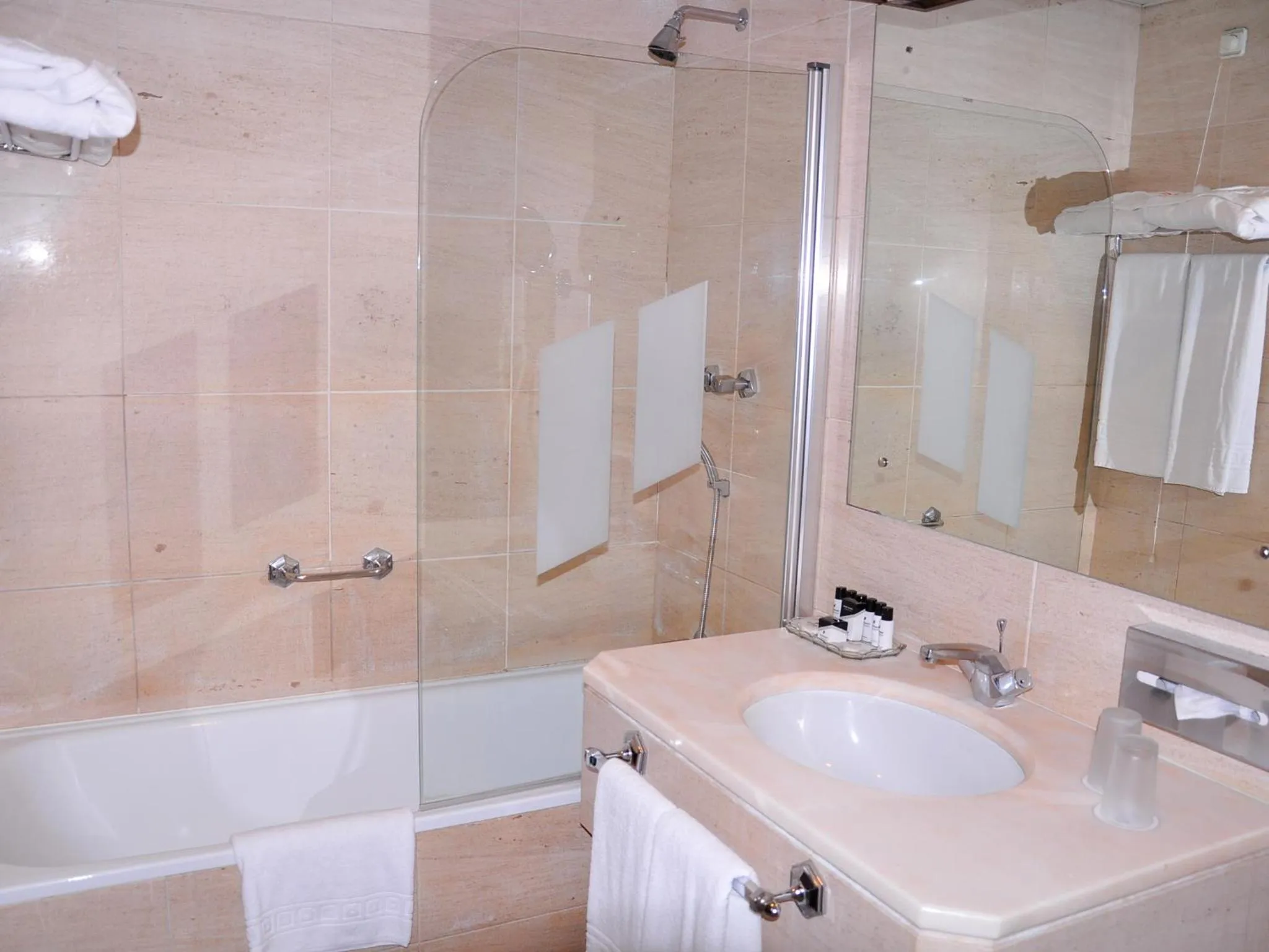 Bathroom in Pousada Castelo de Alvito