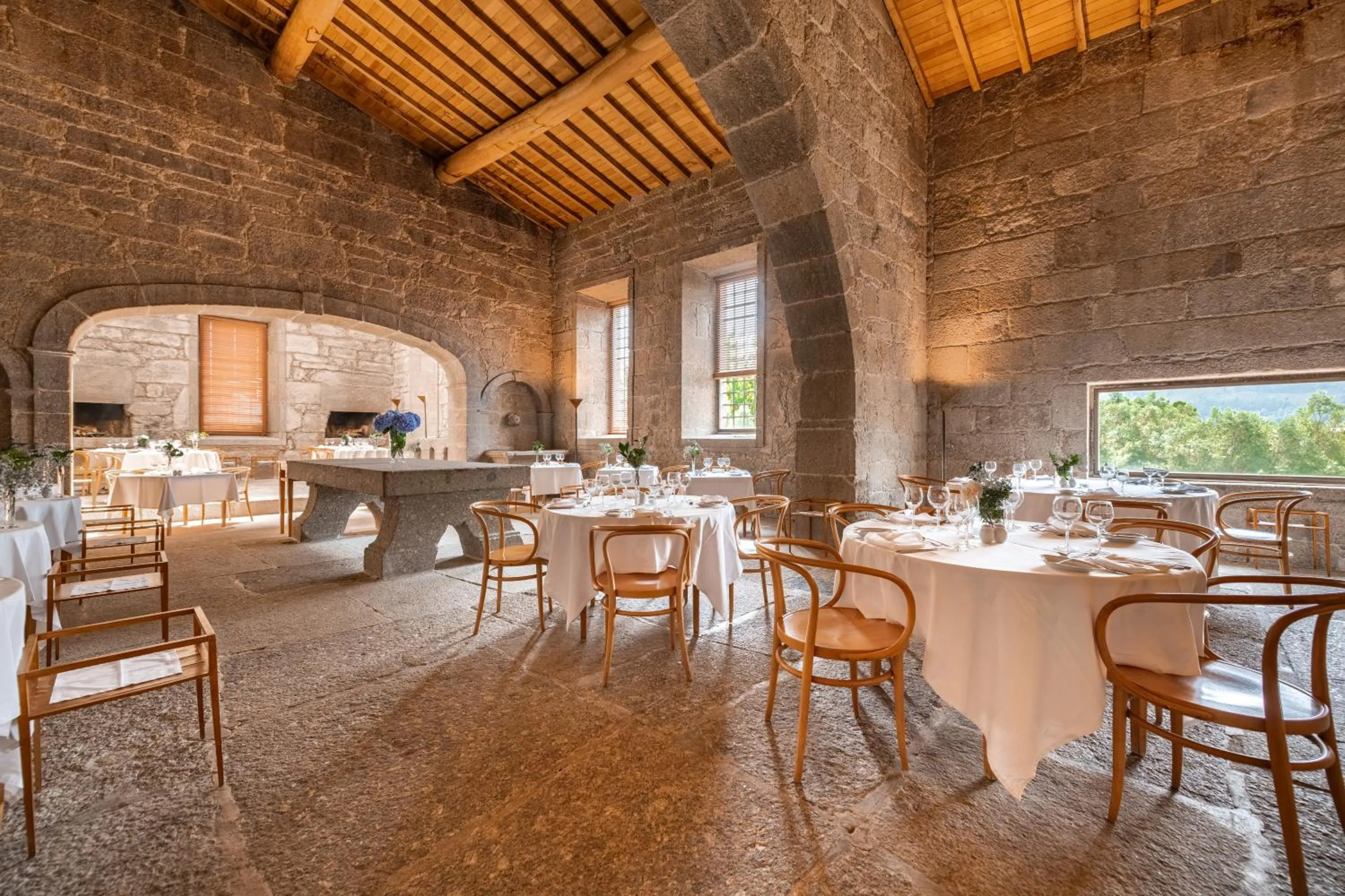 Restaurant/places to eat in Pousada Mosteiro de Amares