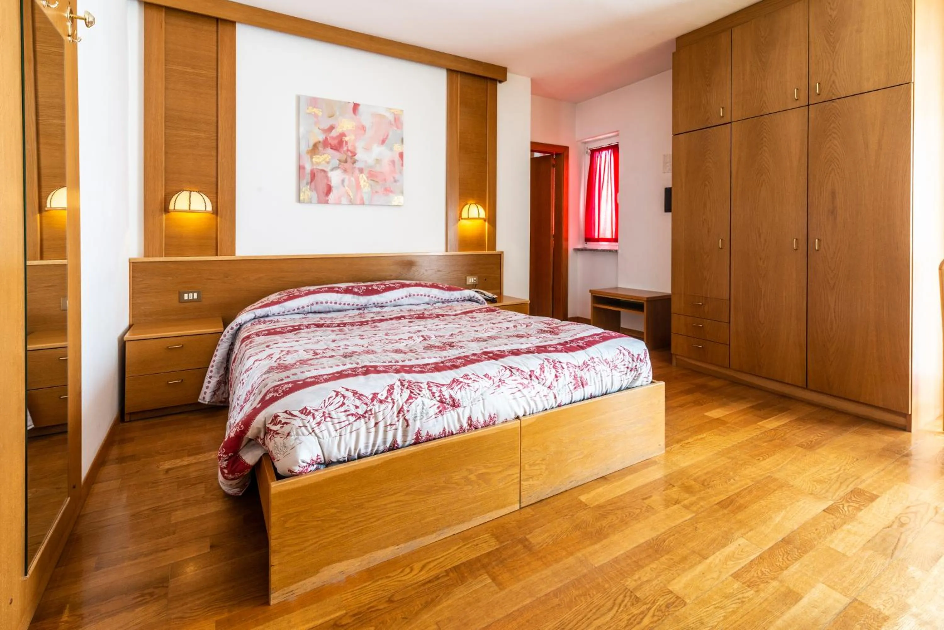 Bed in Albergo Bucaneve