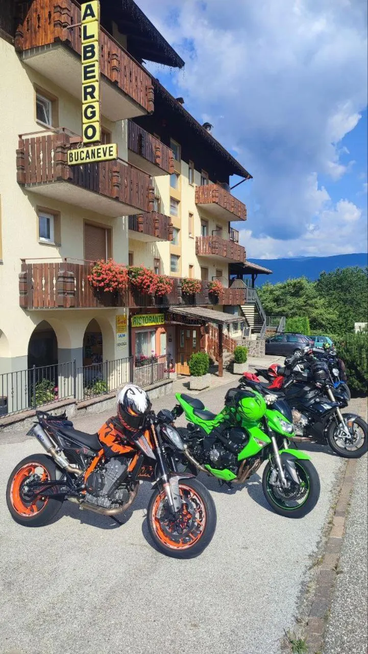 Albergo Bucaneve