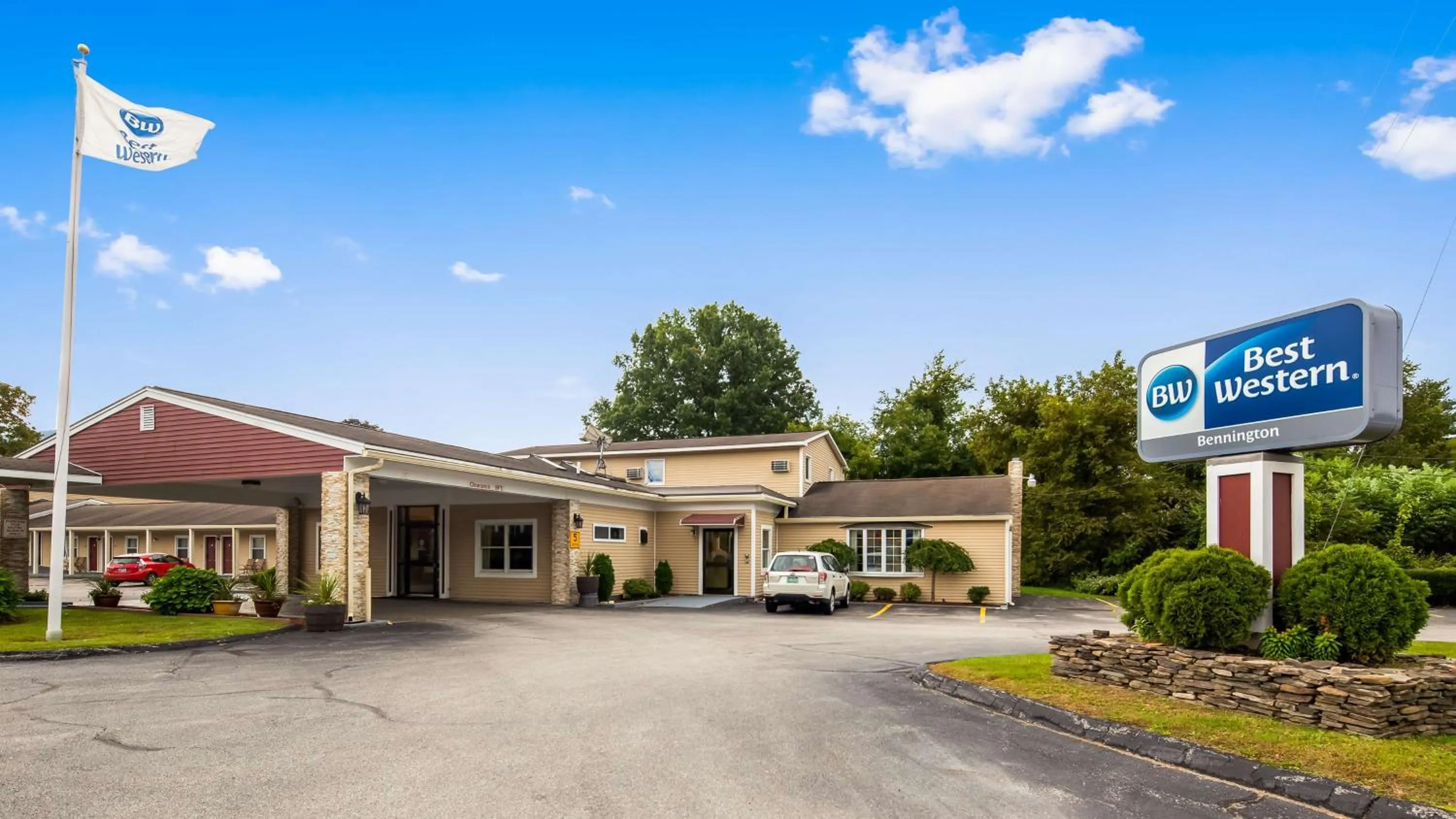 Property building in Best Western Bennington