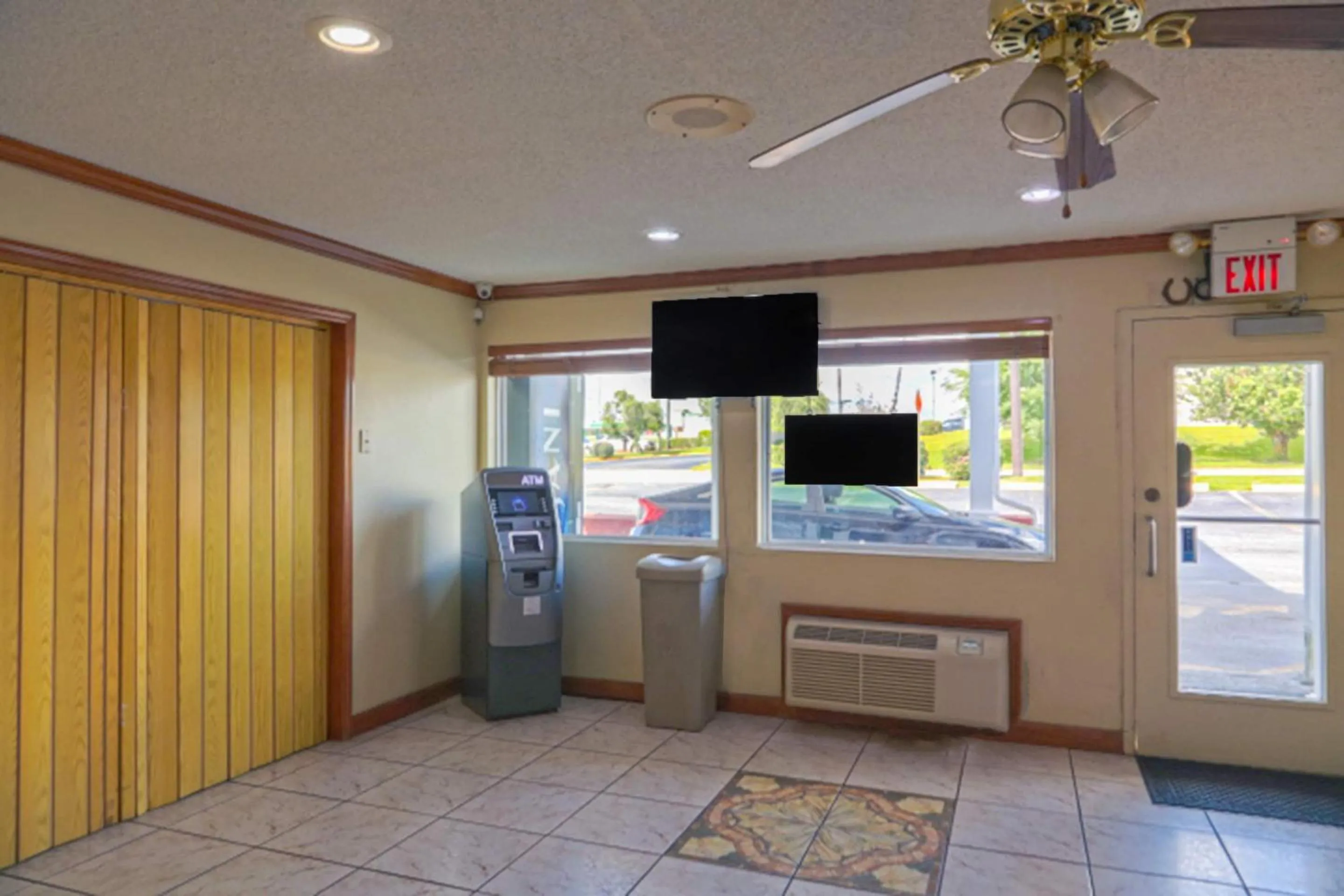 Lobby or reception in Economy Inn By OYO Ashburn