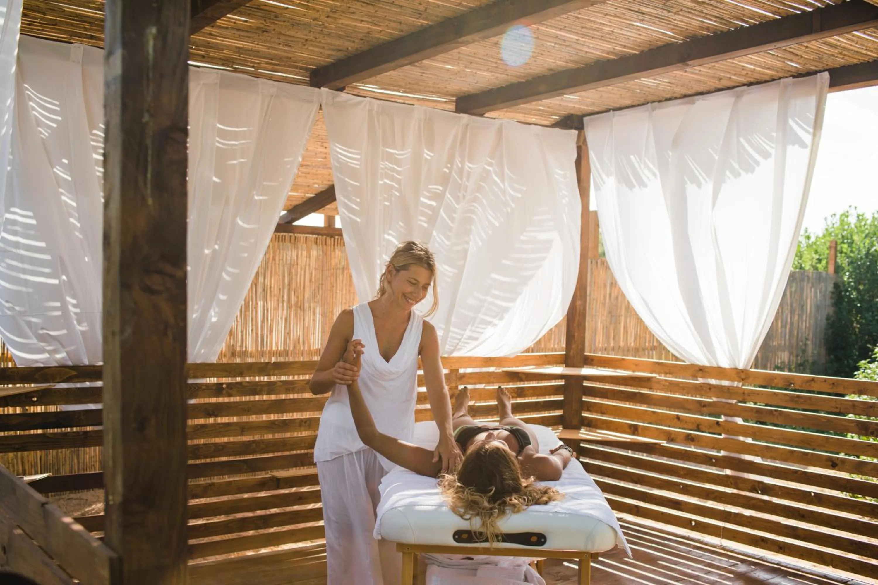 Massage in Le Ville Le Saline