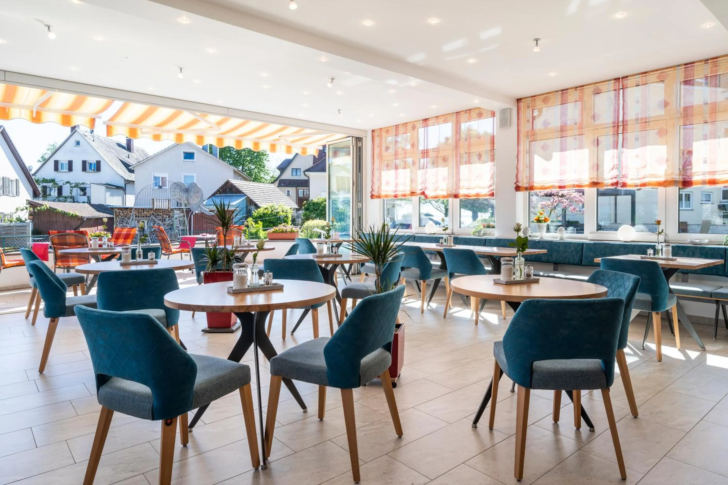 Restaurant/places to eat in Hotel Meschenmoser