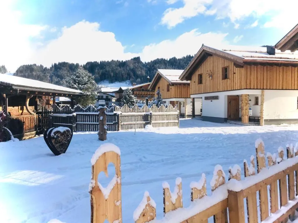 Sieglhub Chalets - Appartements - Hotel