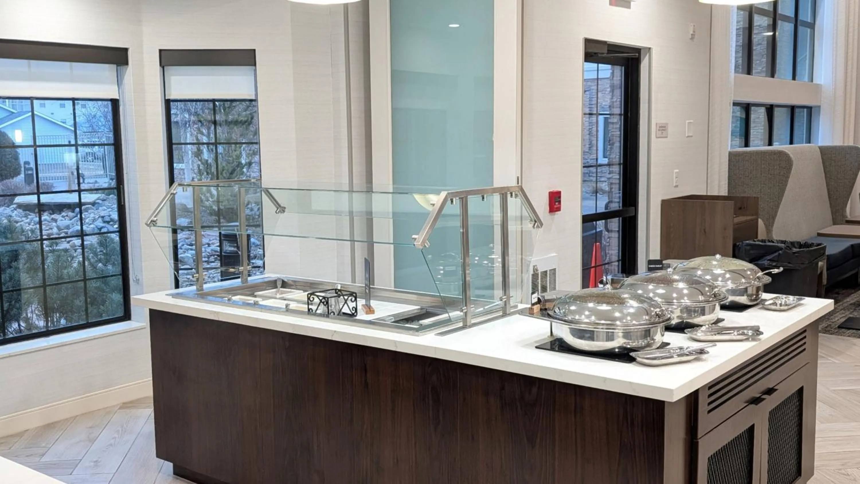 Restaurant/places to eat in Staybridge Suites Bismarck by IHG