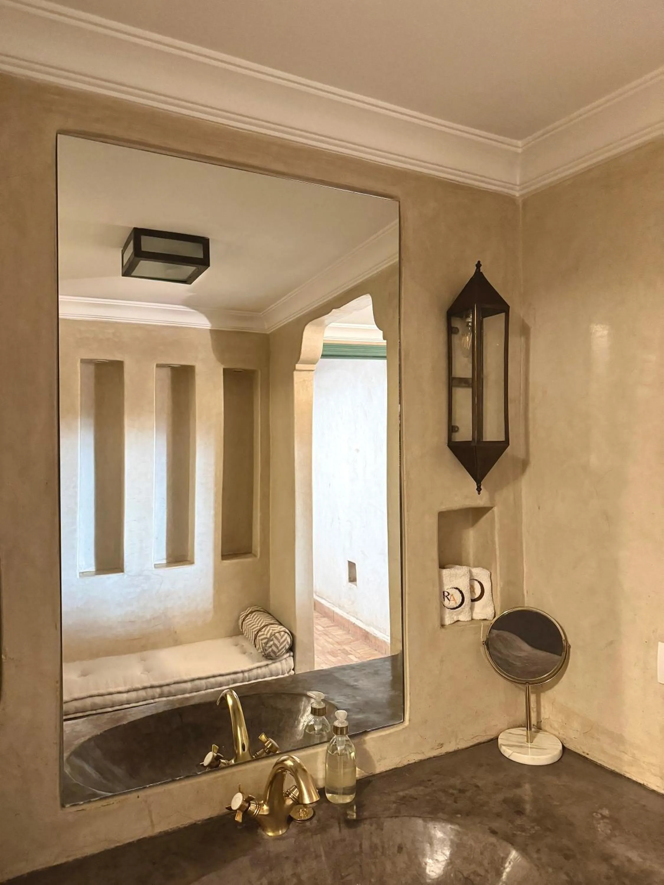 Bathroom in Riad Abracadabra