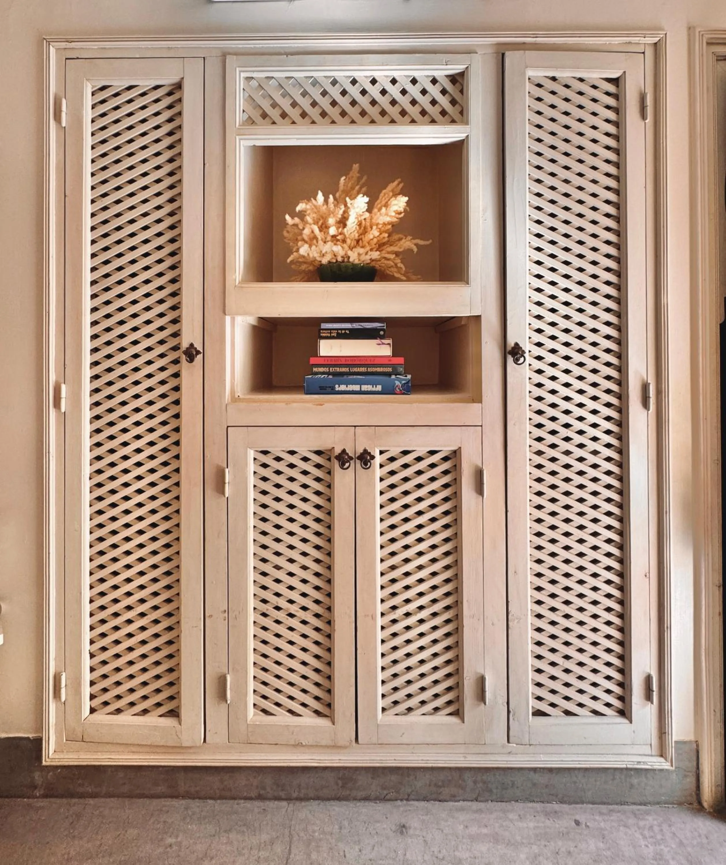 wardrobe in Riad Abracadabra