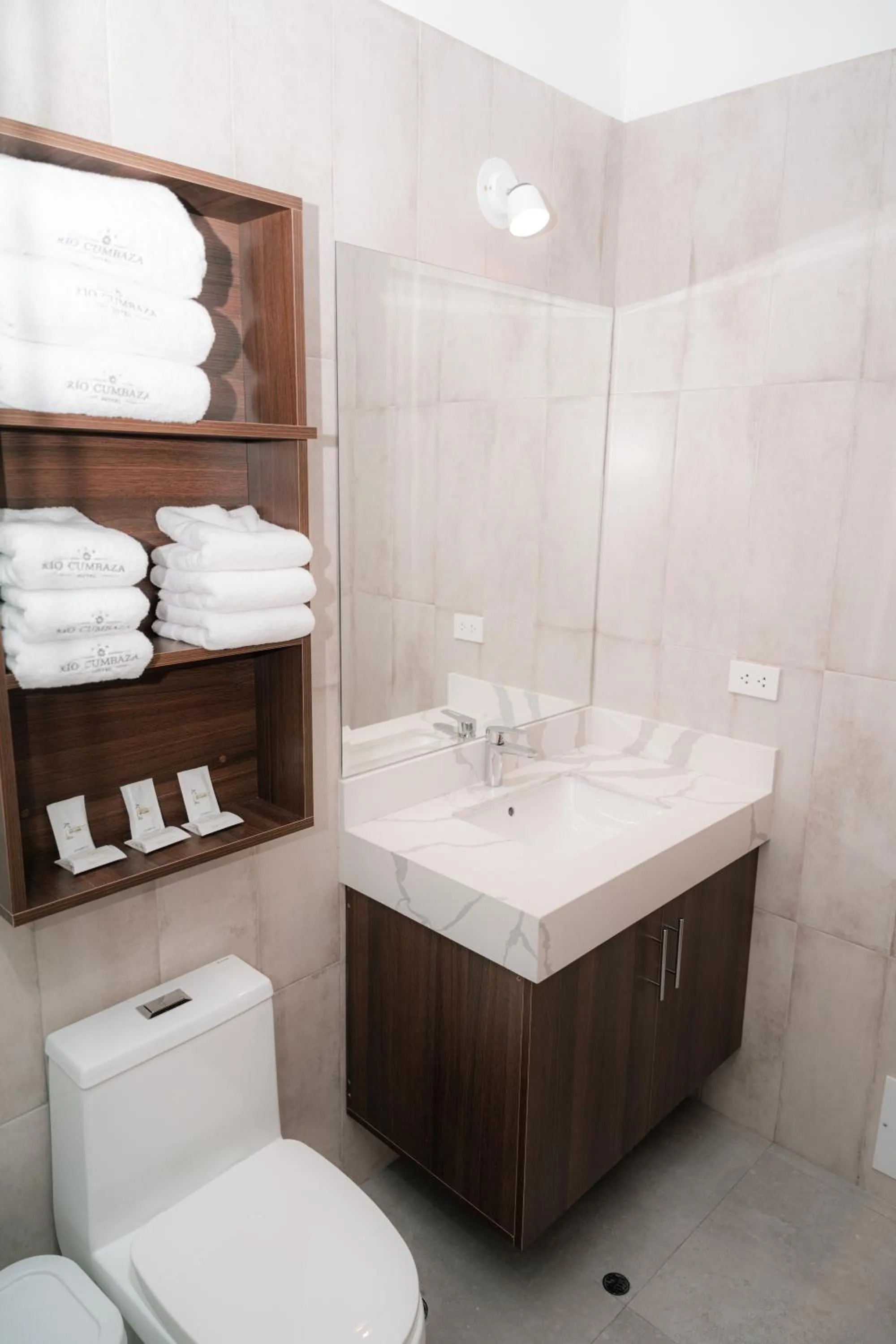 Twin Room in Rio Cumbaza Hotel