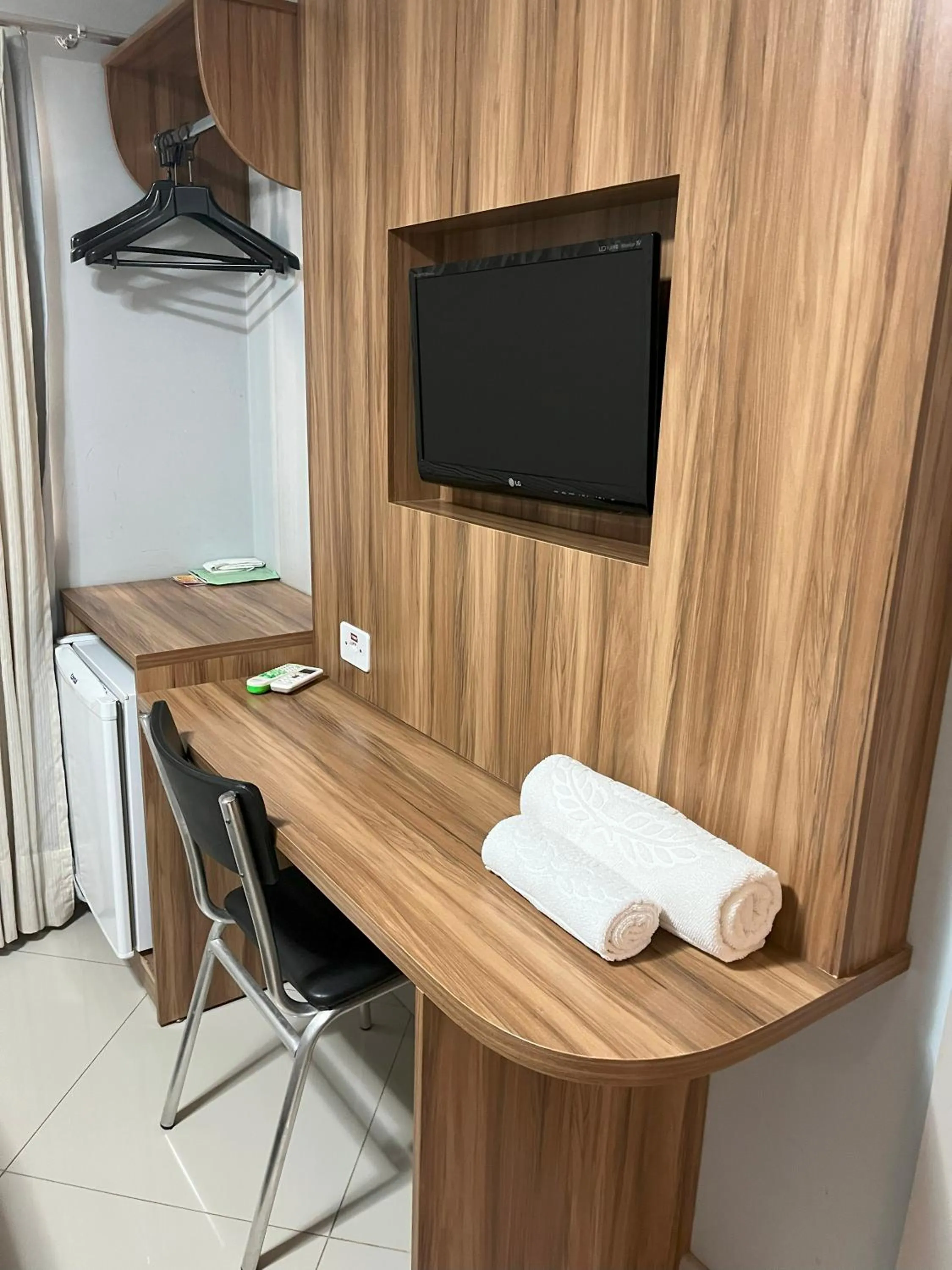 TV and multimedia in Maximus Sottile - by Easy Hotéis