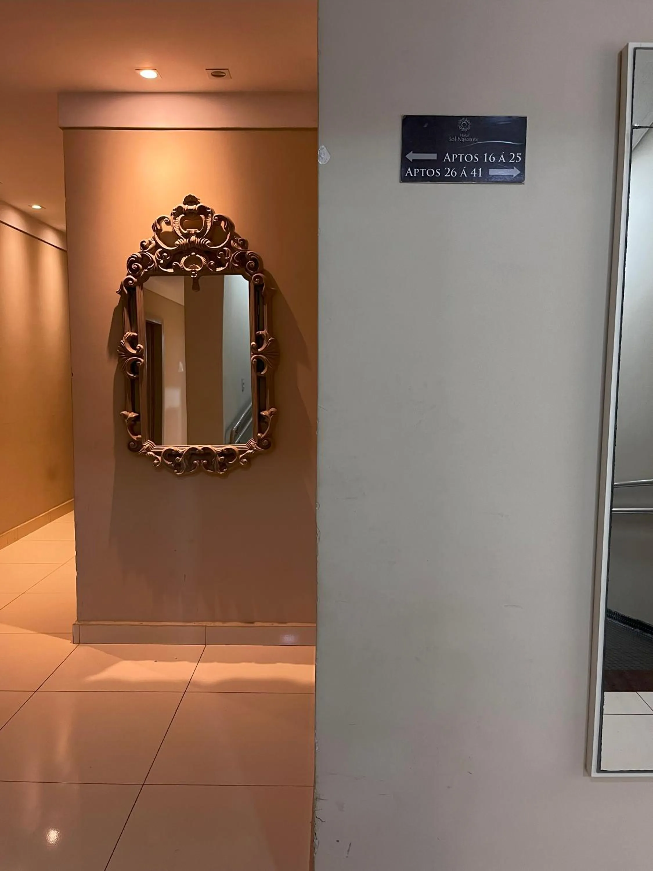 Seating area in Maximus Sottile - by Easy Hotéis