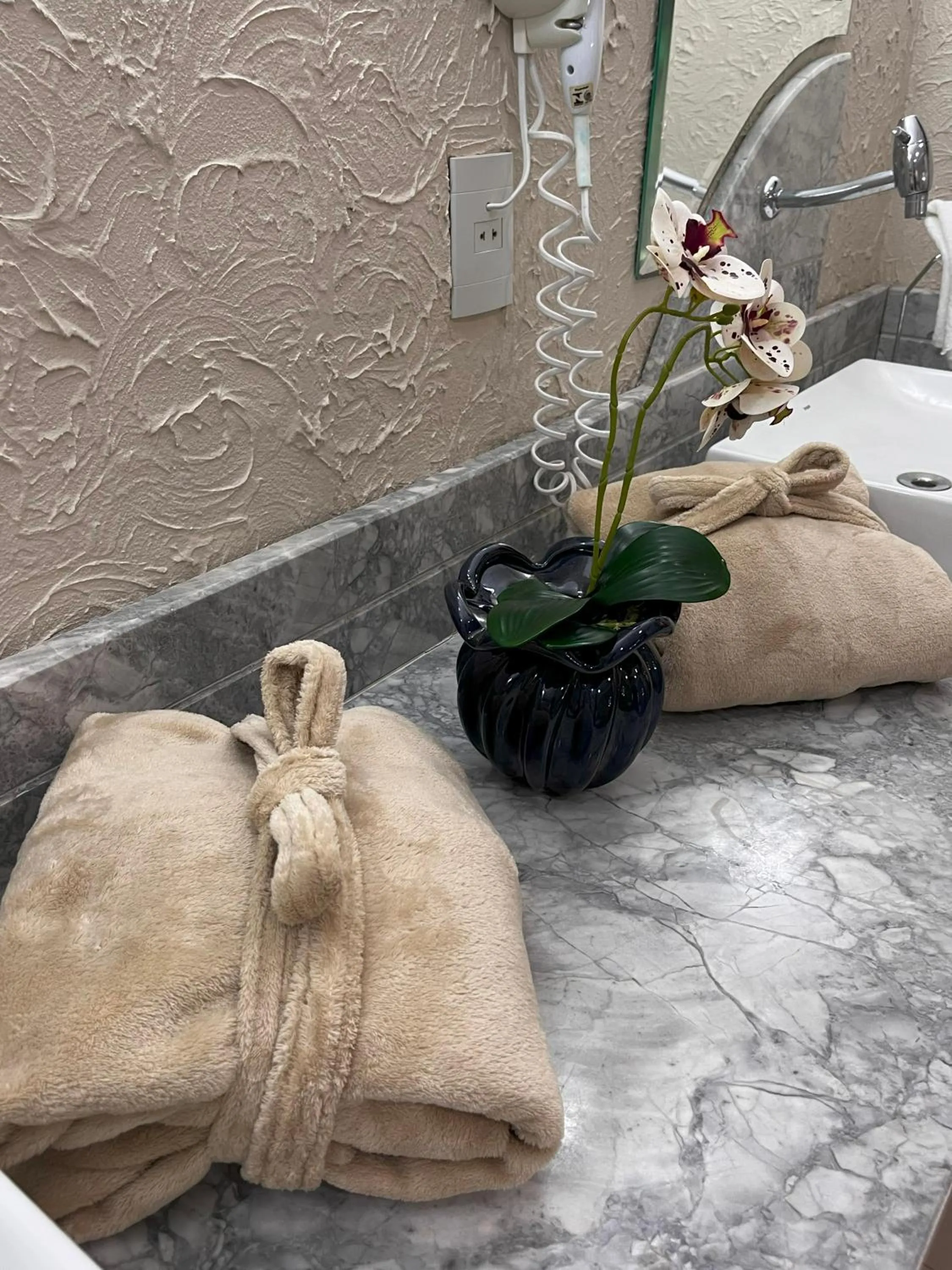 Bathroom in Maximus Sottile - by Easy Hotéis