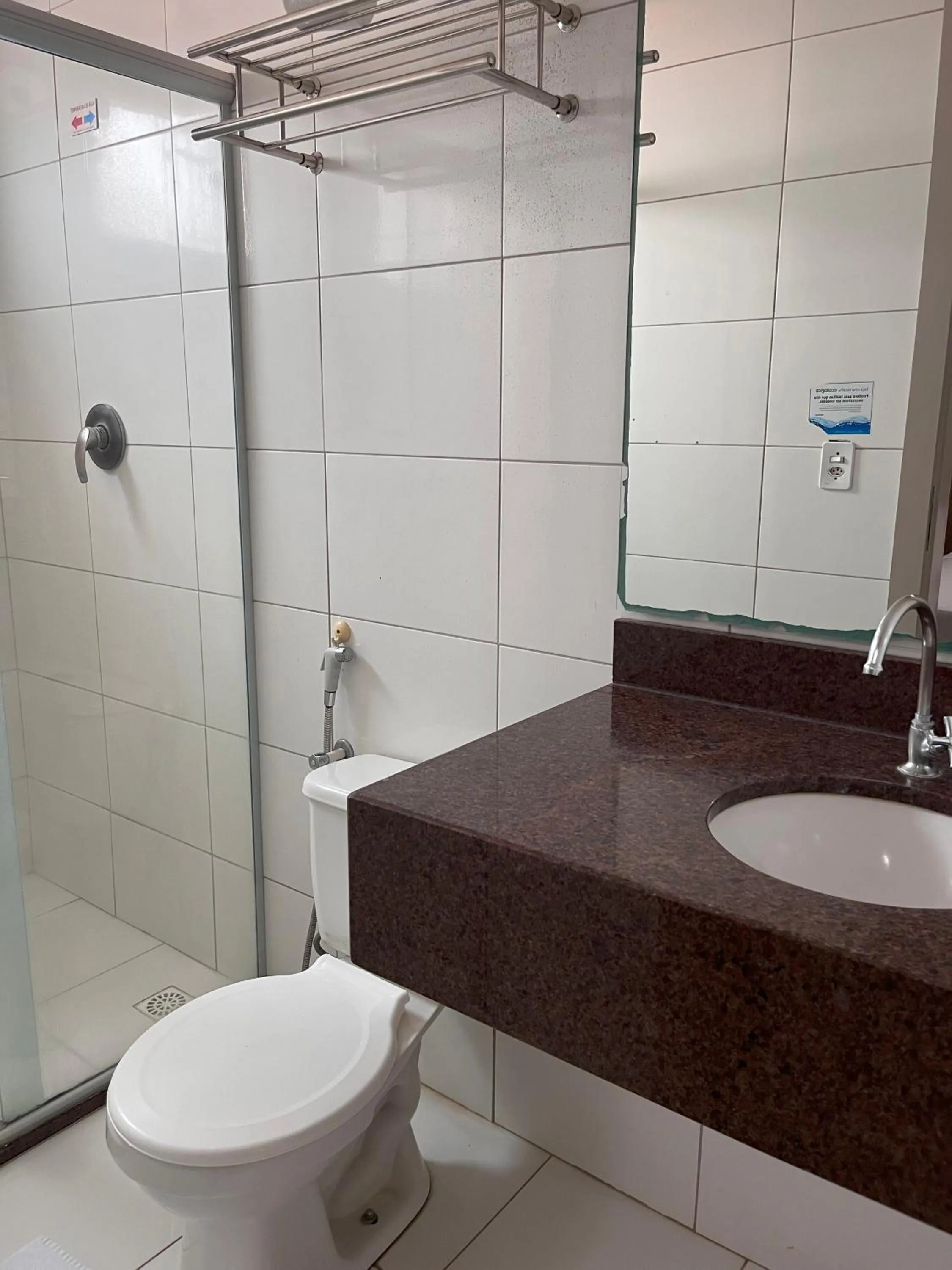 Bathroom in Maximus Sottile - by Easy Hotéis