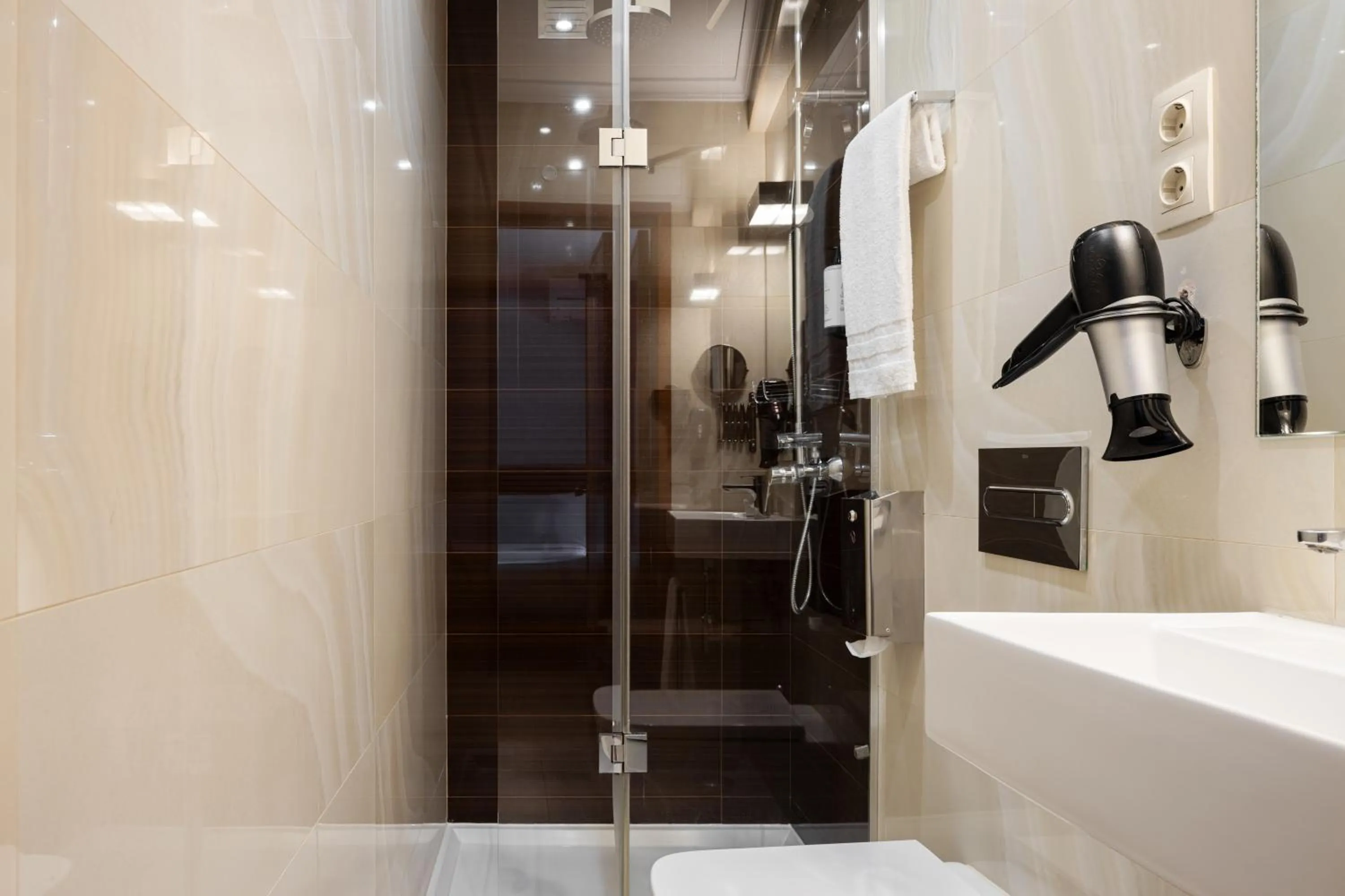 Toilet in Hotel da Bolsa