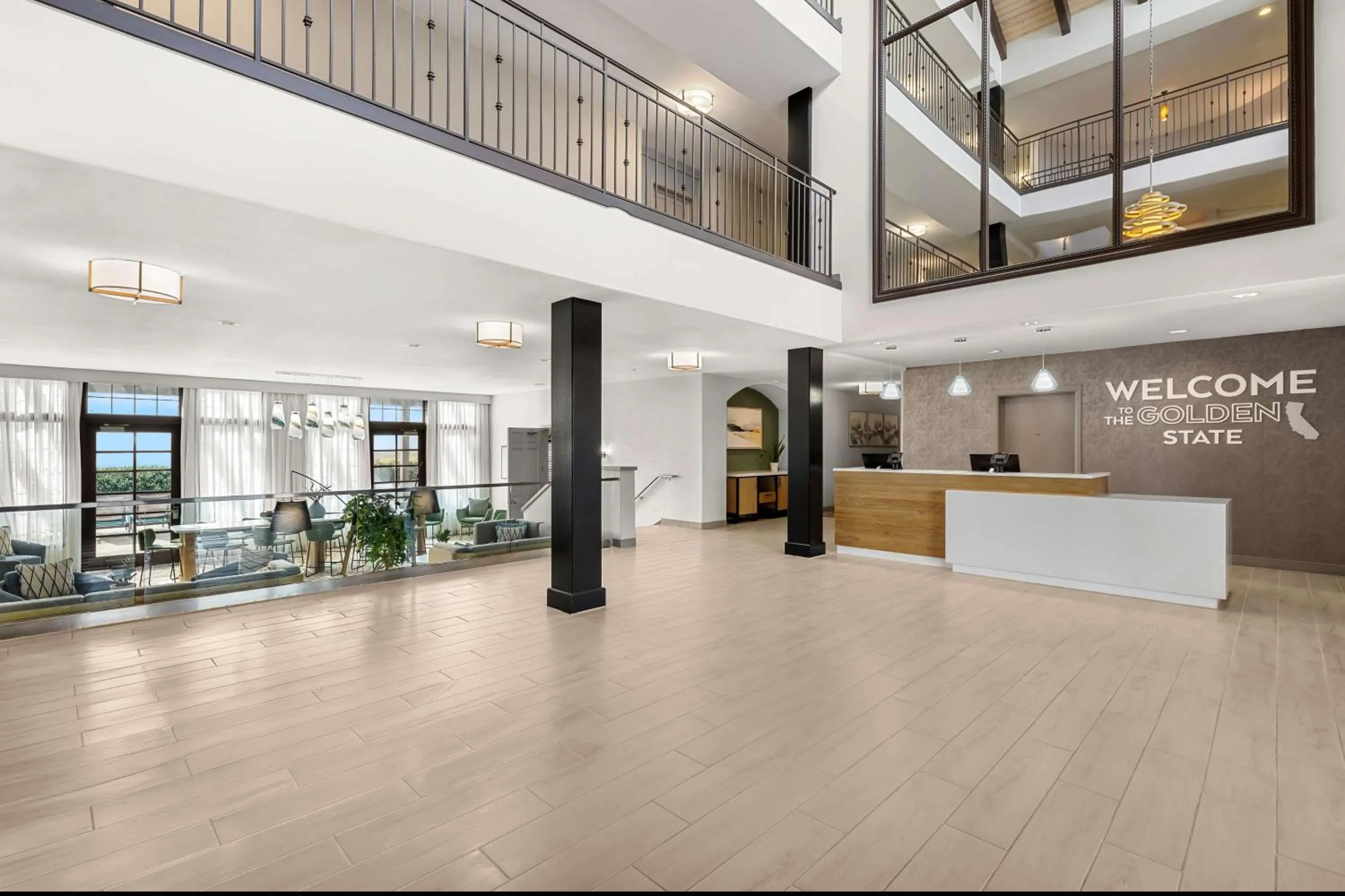 Lobby or reception in Hampton Inn Morgan Hill