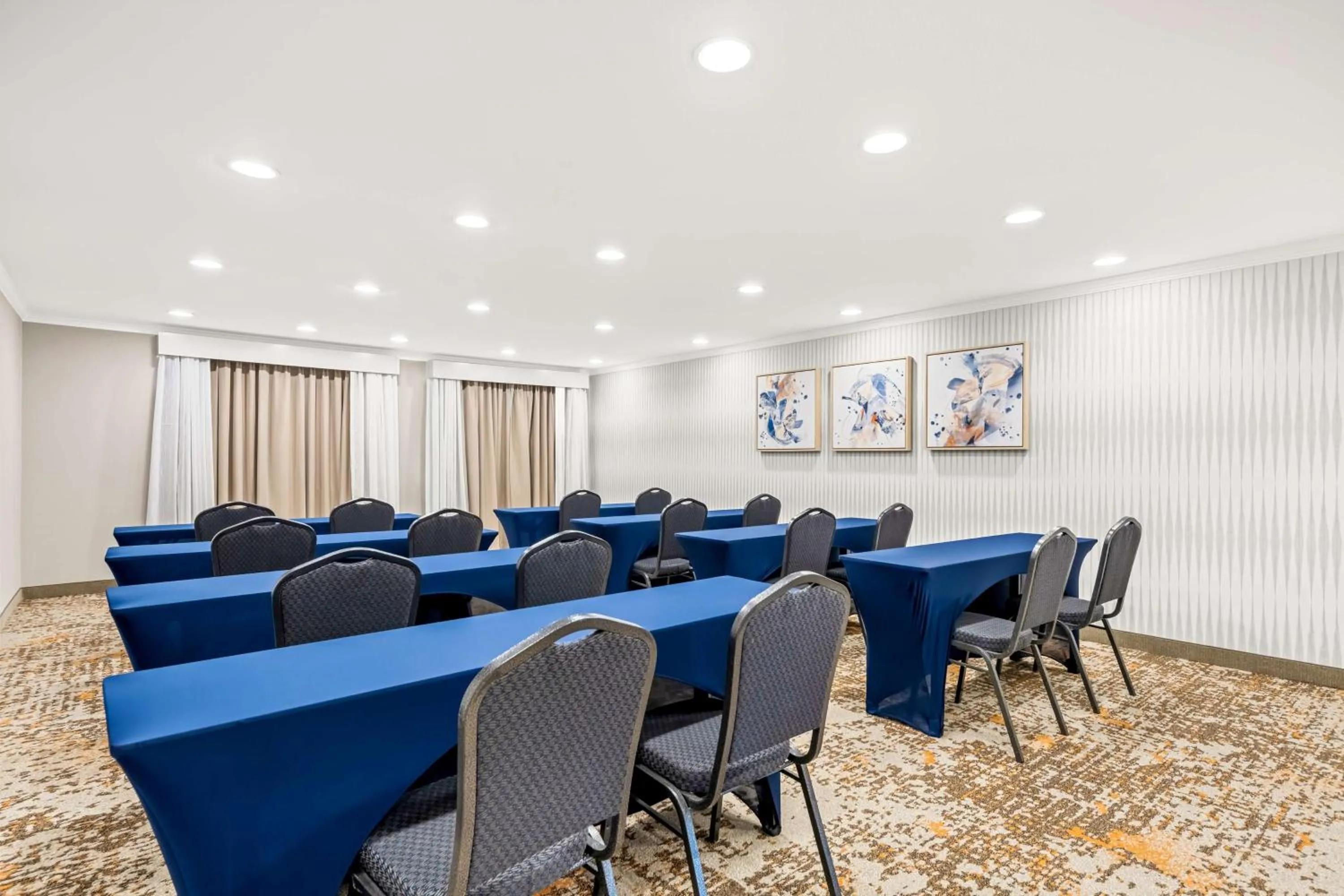 Meeting/conference room in Hampton Inn Morgan Hill