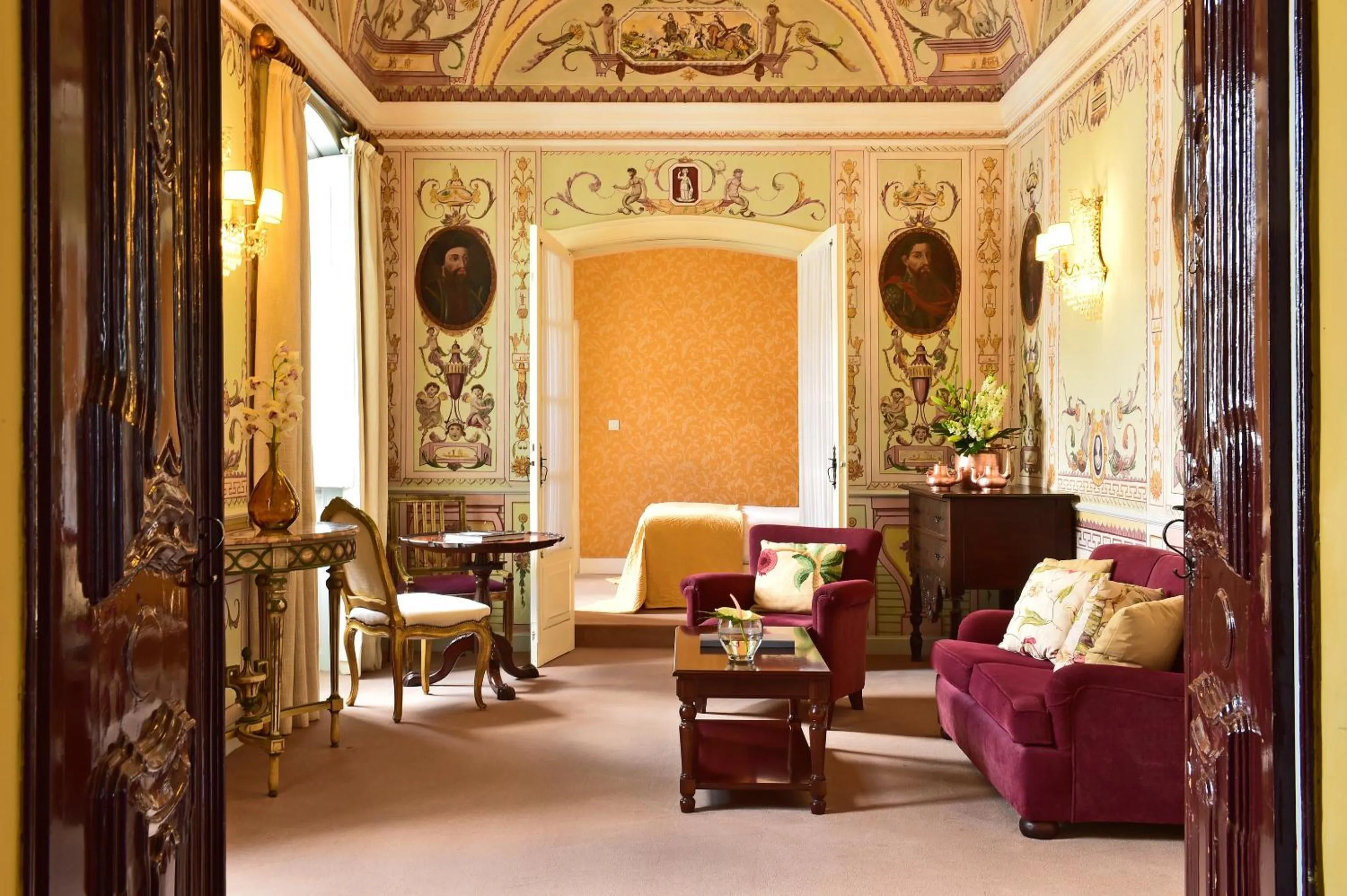 Living room in Pousada Convento de Evora