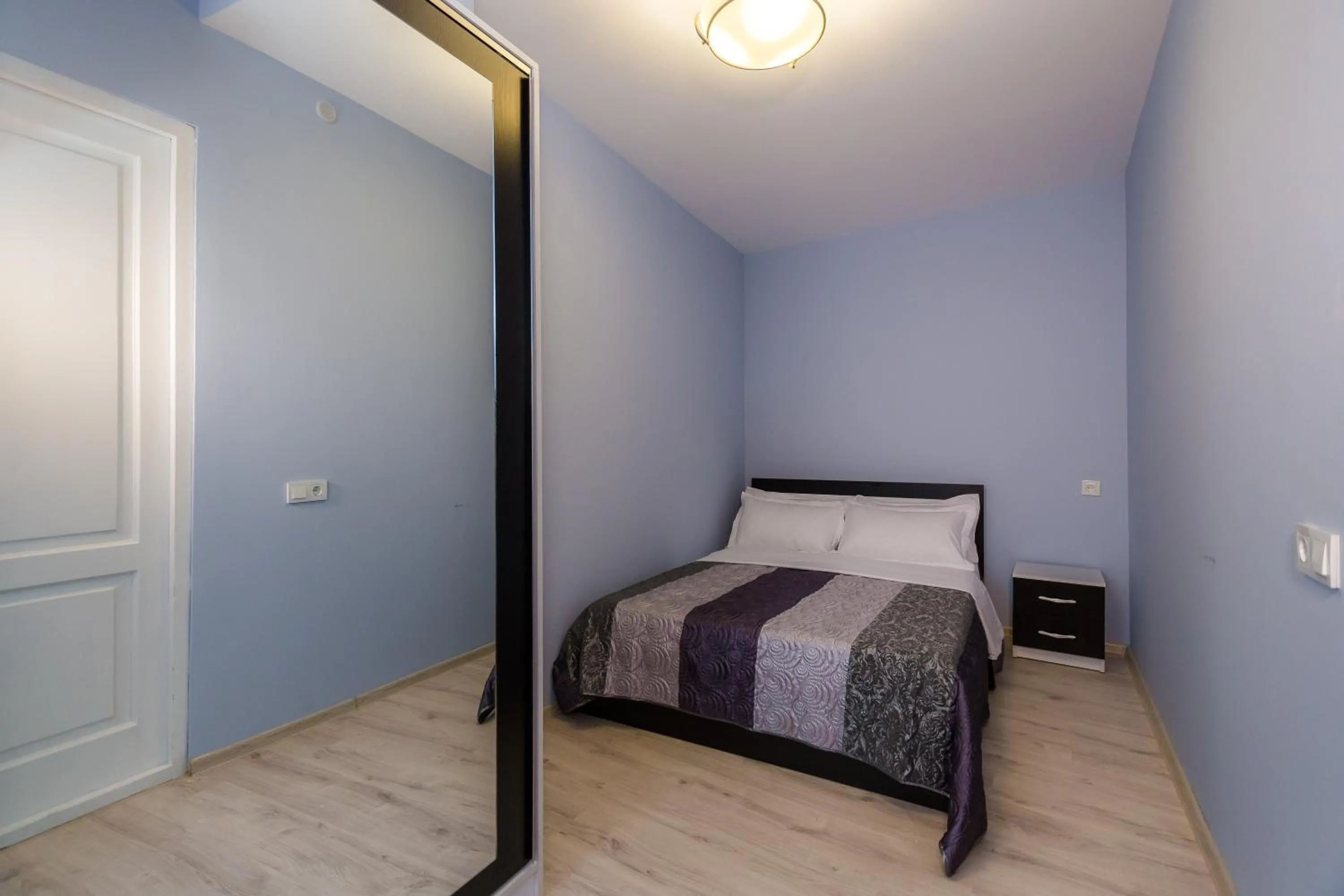 Bedroom, Bed in M & L Old Tbilisi